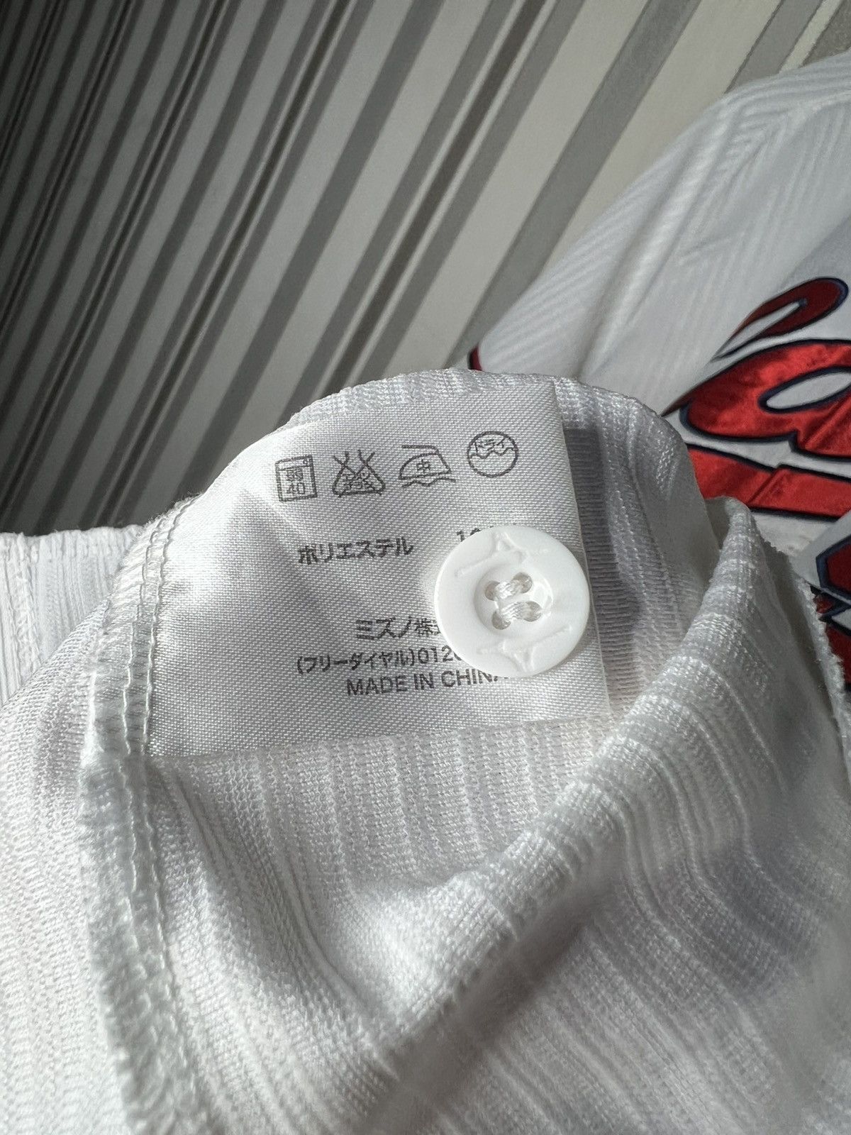 Mizuno Hiroshima Toyo Carp Mizuno Baseball Jersey #19 Nomura Size US M / EU 48-50 / 2 - 10 Thumbnail