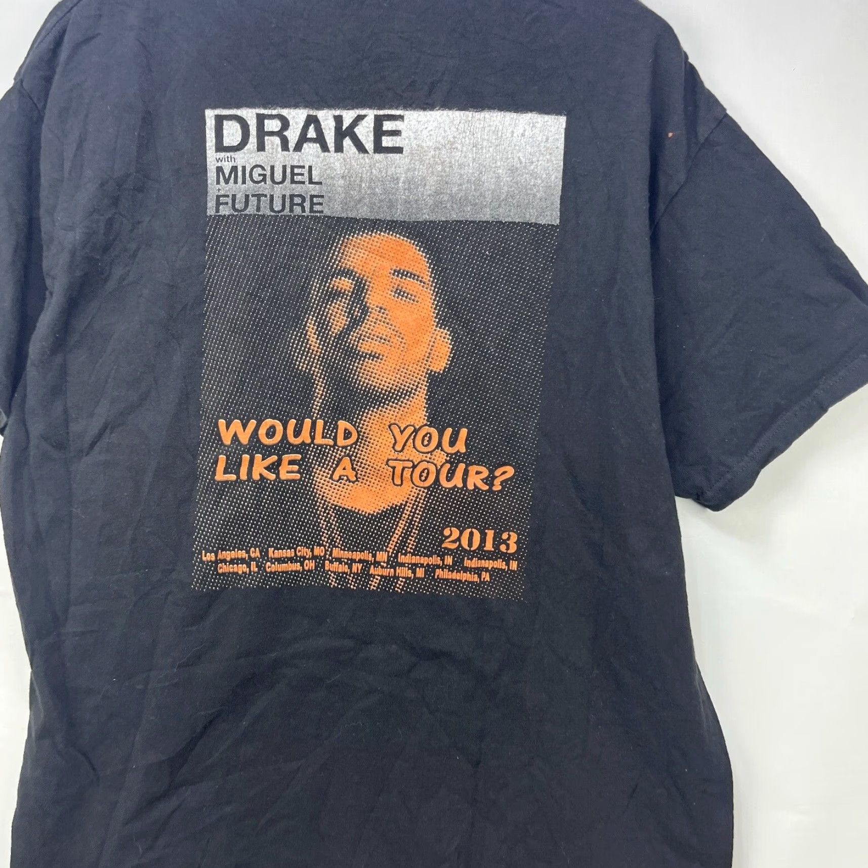 Vintage VINTAGE October's Very Own Drake Would You Like A Tour 2013 Owl T Shirt XL Black Mens Shirt 2010s Size US XL / EU 56 / 4 - 2 Thumbnail
