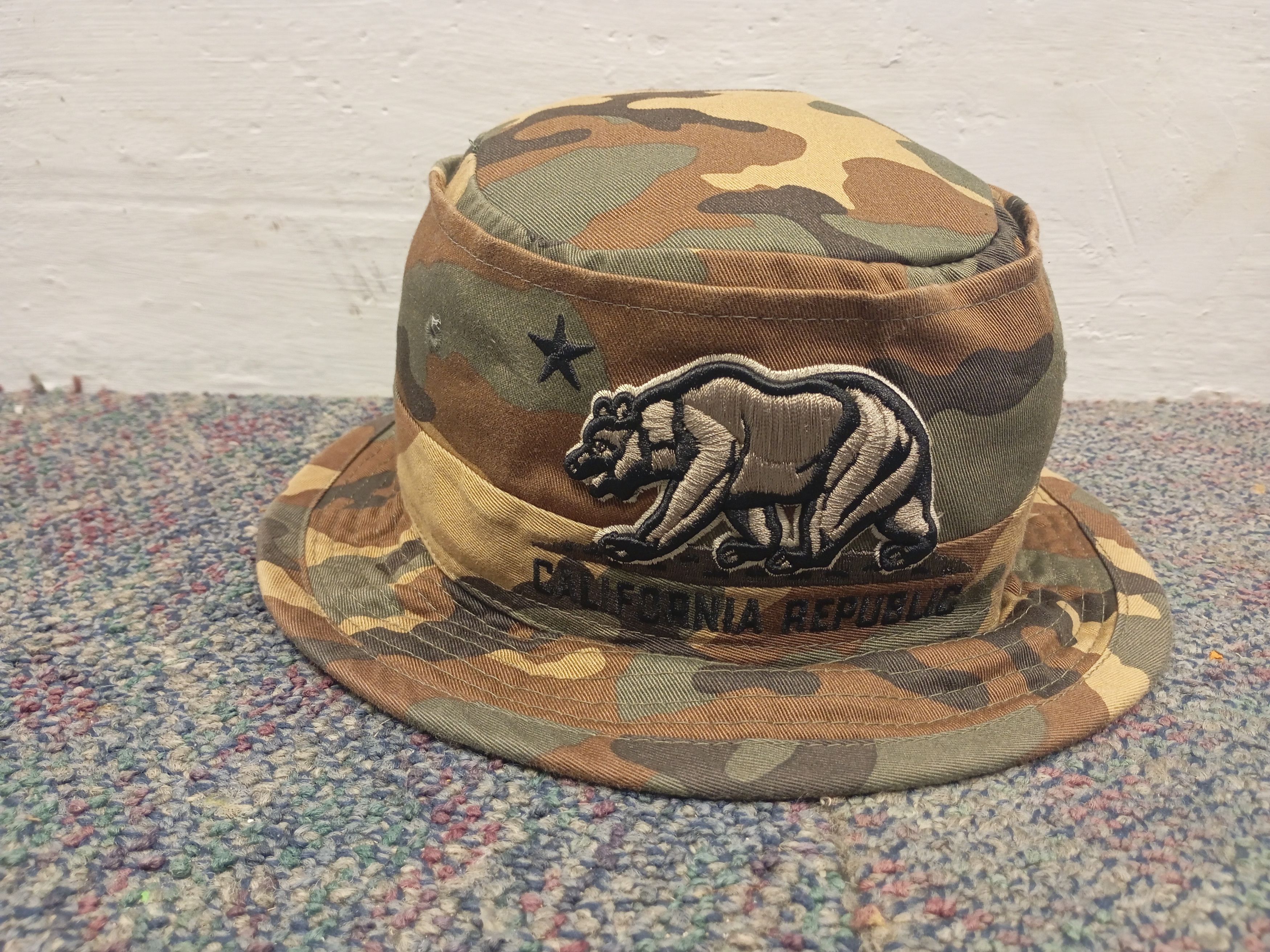 California Republic Camo California Republic bucket Hat Size ONE SIZE - 1 Thumbnail