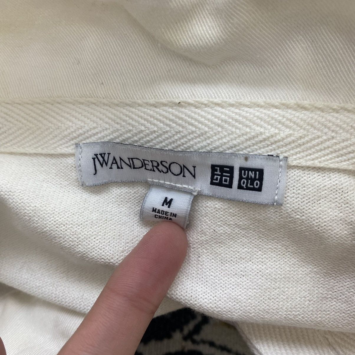 JW Anderson × Uniqlo JW ANDERSON x UNIQLO Japan Multi Color Stripes Design Size US M / EU 48-50 / 2 - 4 Thumbnail