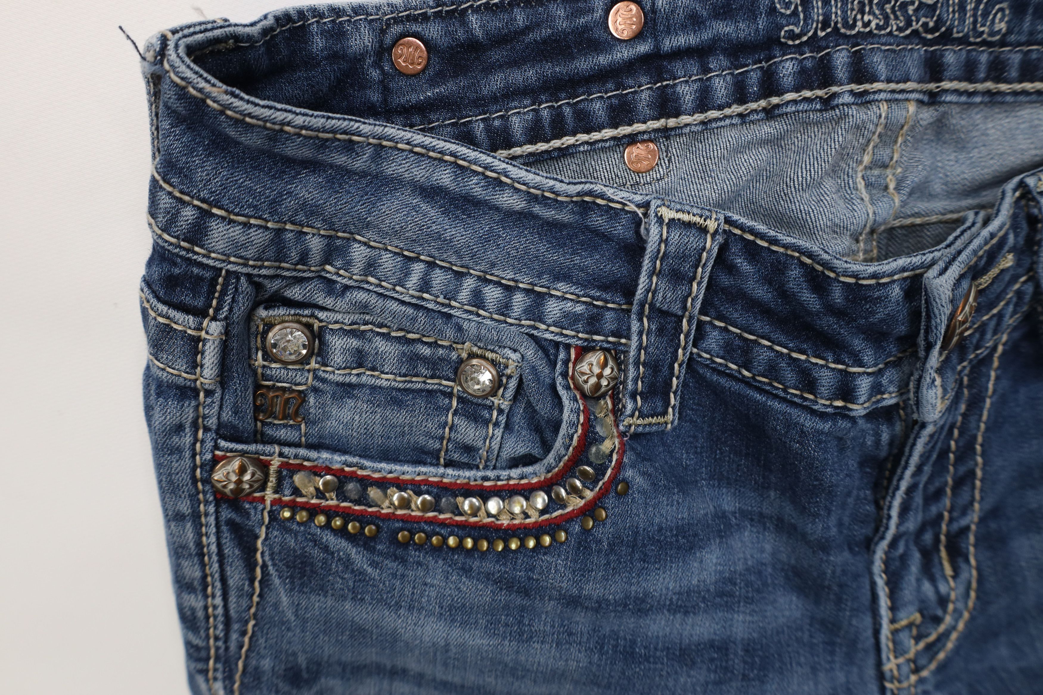 Miss Me Miss Me Soutwesthern Sequined Mid Rise Boot Flared Jeans Size 28" / US 6 / IT 42 - 9 Thumbnail