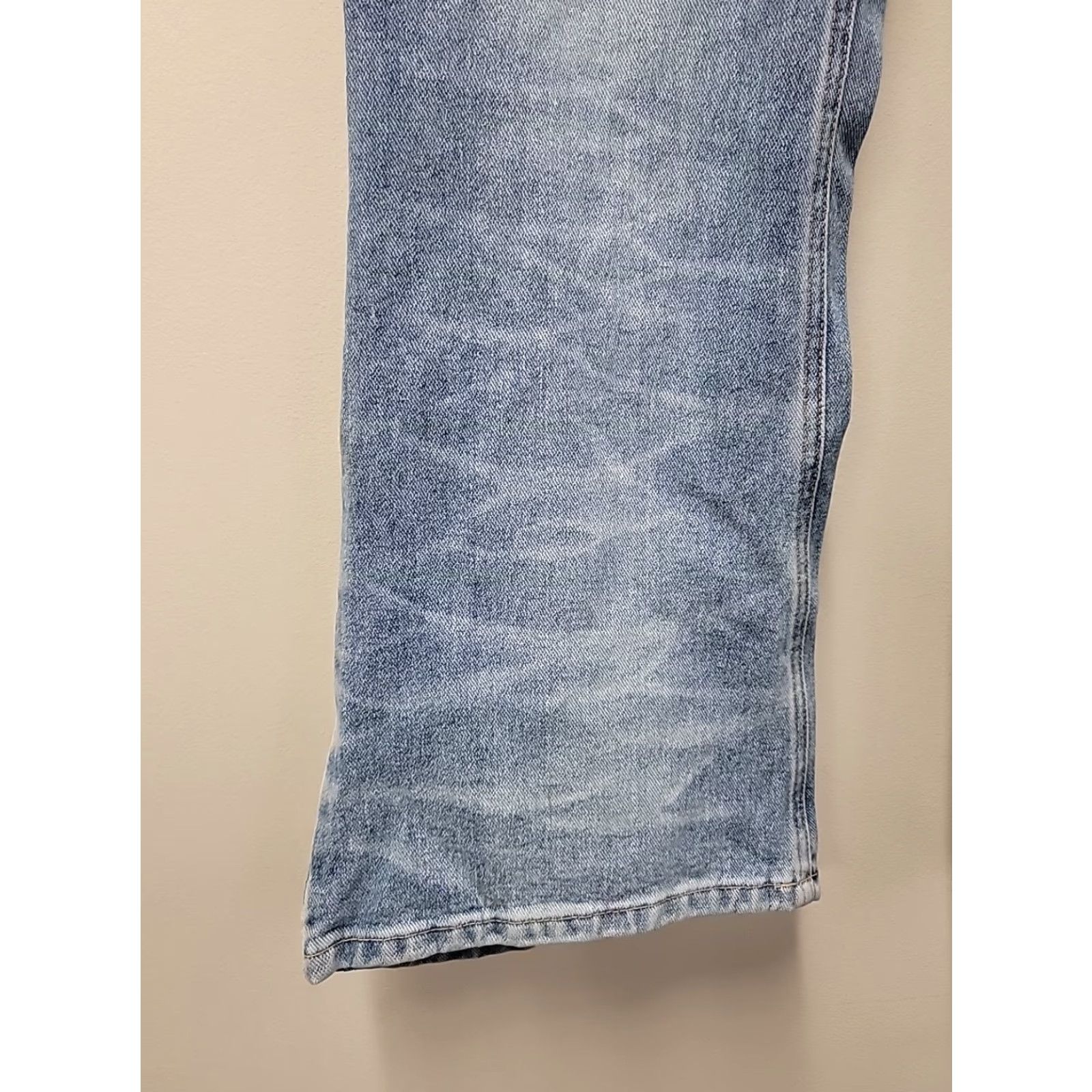 Vintage VINTAGE Mudd Jeans Flared Denim 5-Pocket Low Rise 13 Womens Blue Light Wash 31 Inseam Regular Fit Size 24" / US 00 / IT 34 - 7 Thumbnail