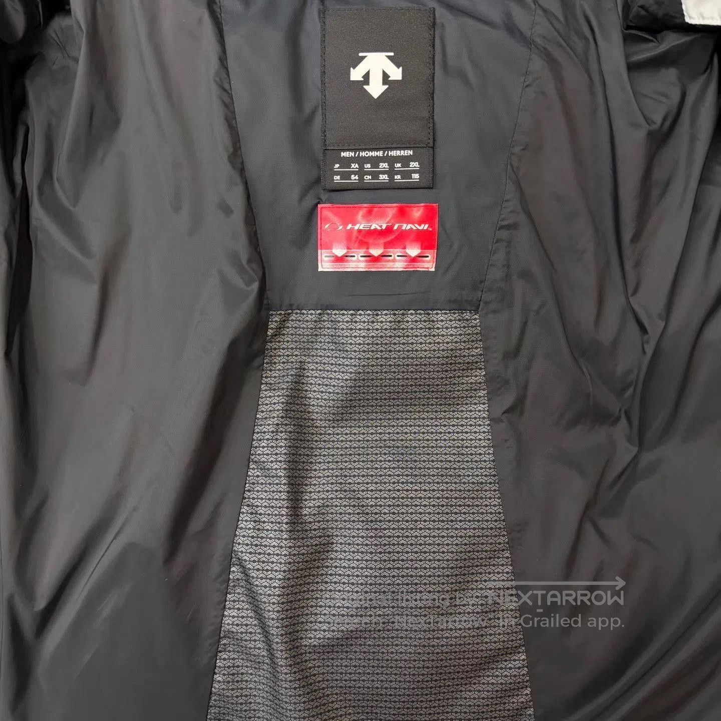 Descente White Puffer Jacket with Patch Details . Size US XXL / EU 58 / 5 - 5 Thumbnail