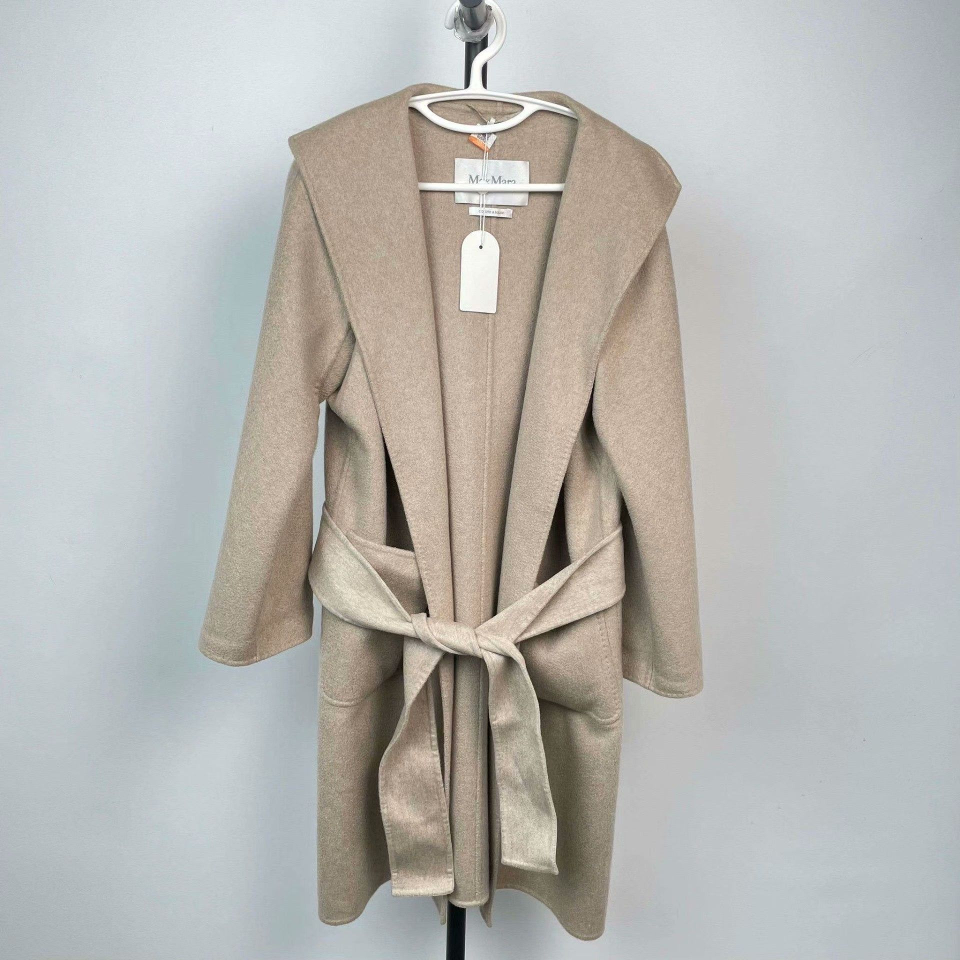 Max Mara Max Mara Coat S Women Size S / US 4 / IT 40 - 1 Thumbnail