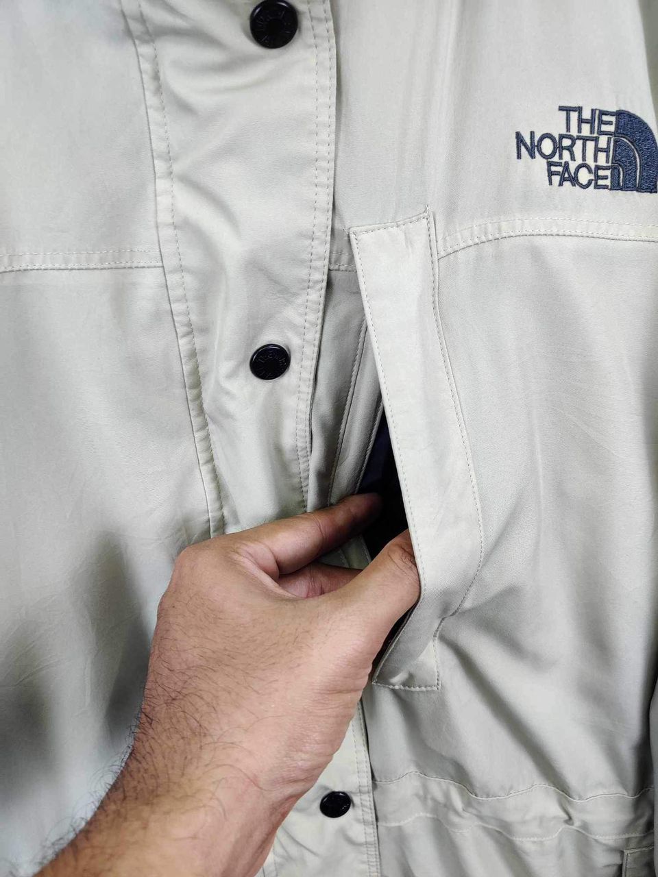 The North Face Vintage The North Face Windbreaker Jacket Size US L / EU 52-54 / 3 - 14 Thumbnail