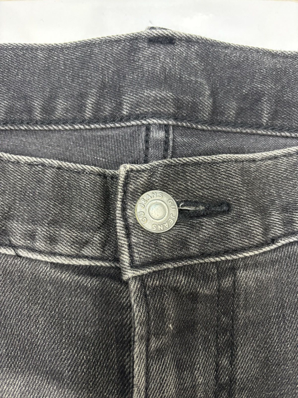 GU × Undercover Vintage GU Faded Black Loose Distressed Jean Size US 37 - 9 Thumbnail