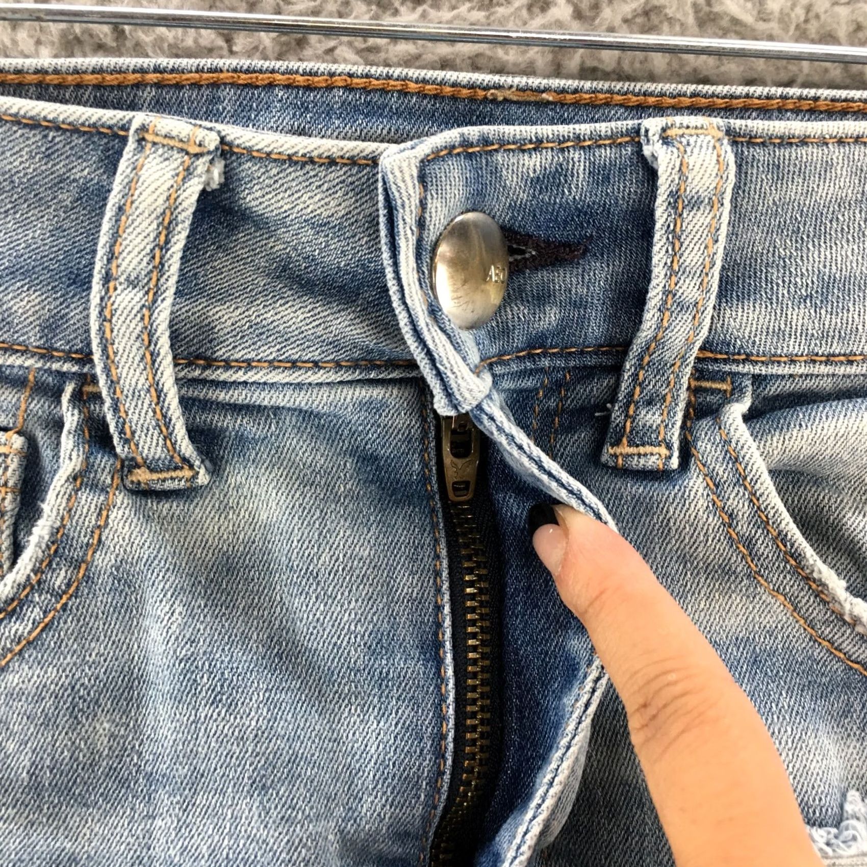 American Eagle Outfitters American Eagle Outfitters Shorts Womens 2 Blue Ripped Cheeky Shortie High Rise Size 26" / US 2 / IT 38 - 3 Thumbnail