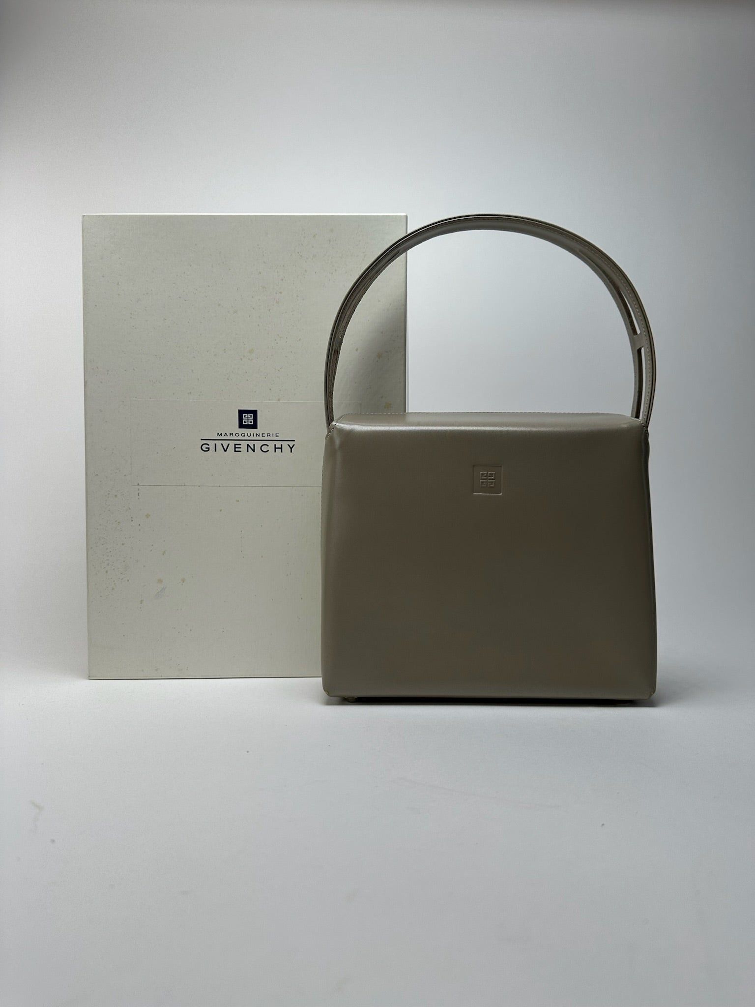 Givenchy Vintage Patent Leather 4G bag grey Size ONE SIZE - 1 Thumbnail