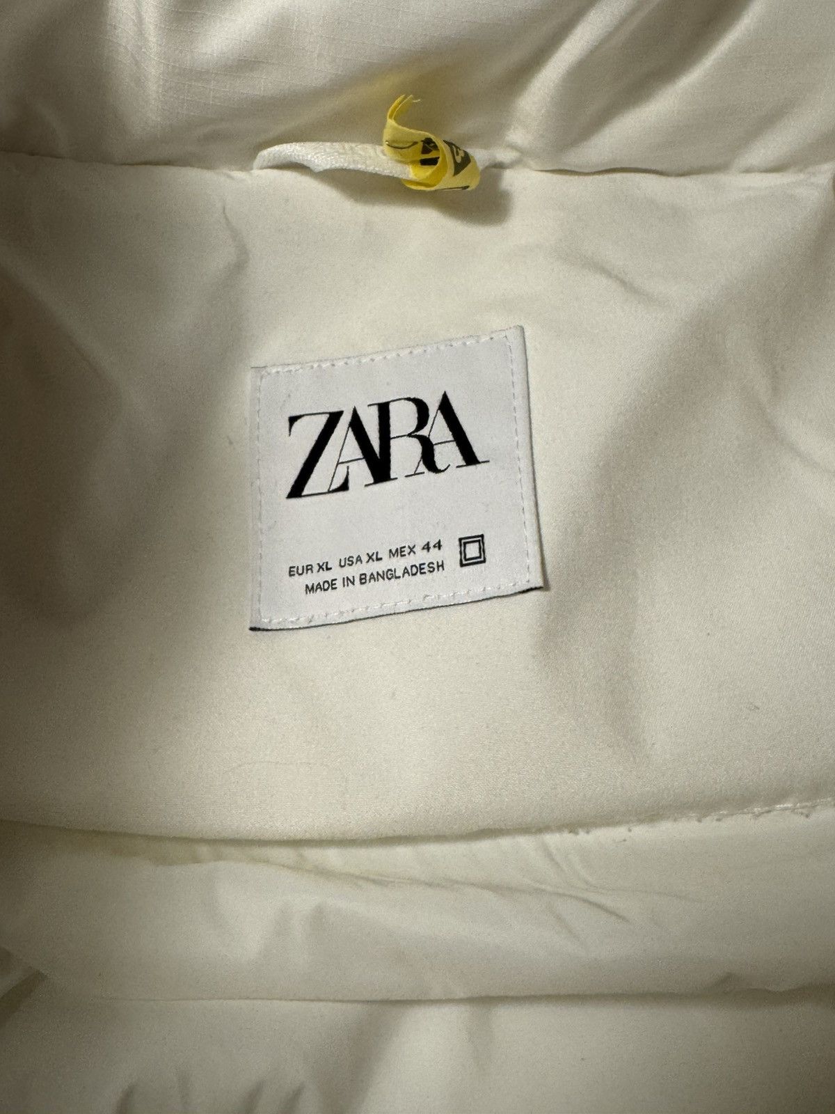 Zara Zara white puffer vest Size US L / EU 52-54 / 3 - 2 Thumbnail