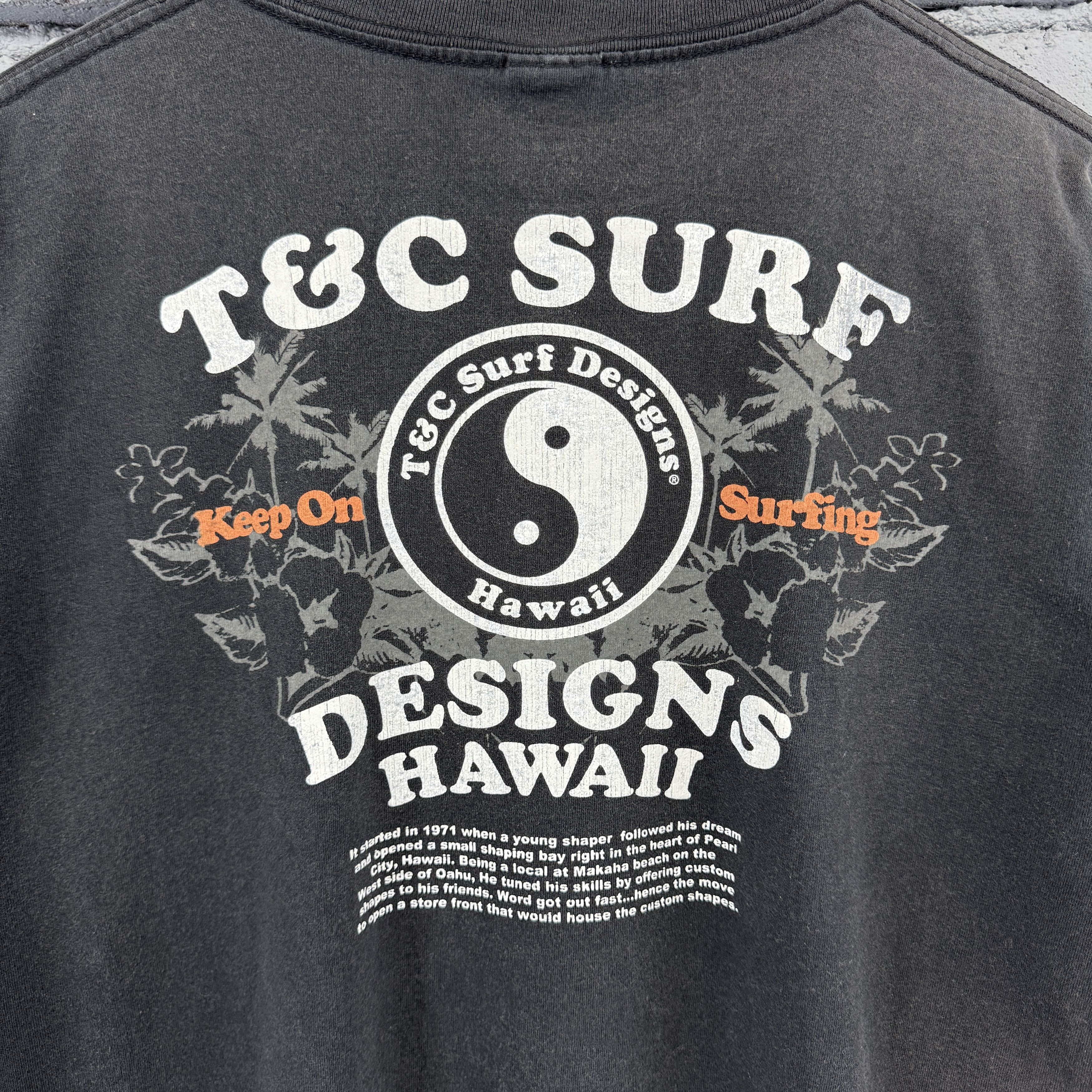 Vintage Vintage Sunfaded T&C Surf Designs Hawaii Graphic Surfing Size US M / EU 48-50 / 2 - 7 Thumbnail
