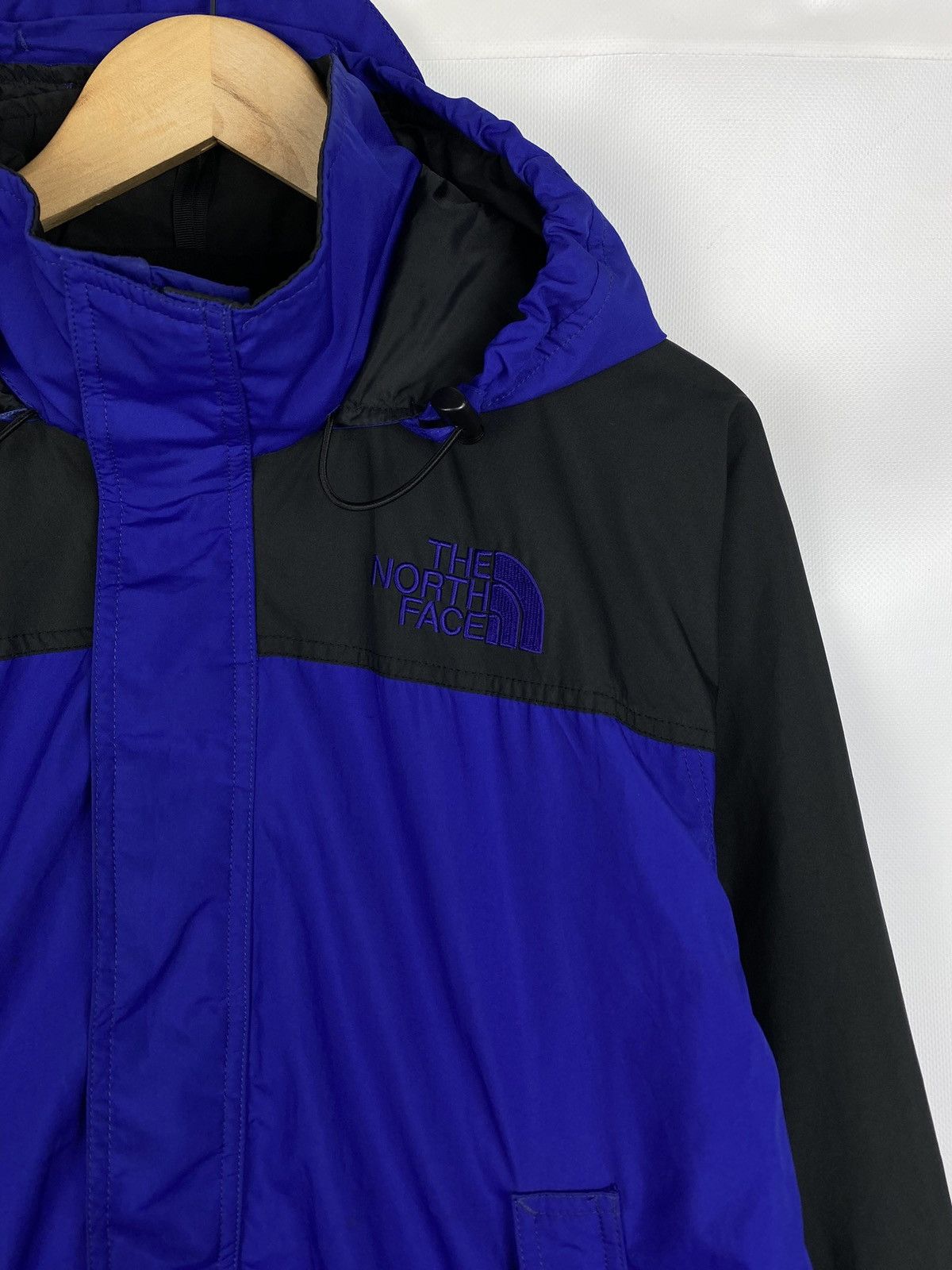 The North Face × Vintage The North Face vintage men’s hooded windbreaker jacket Size US L / EU 52-54 / 3 - 6 Thumbnail