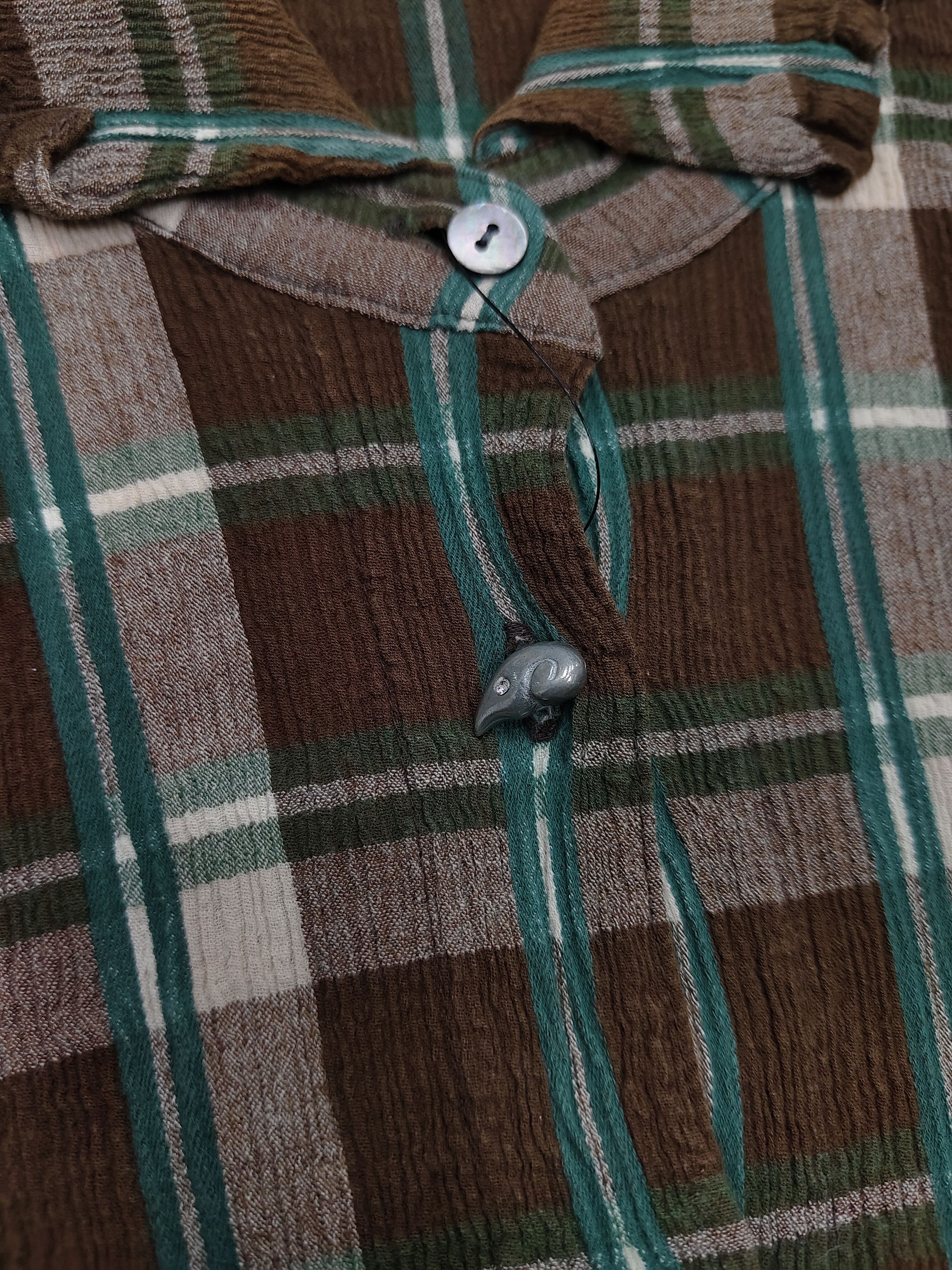 Tsumori Chisato Tsumori Chisato🇯🇵 Pin Button Detail Plaid Pleated Blouses Size M / US 6-8 / IT 42-44 - 5 Thumbnail