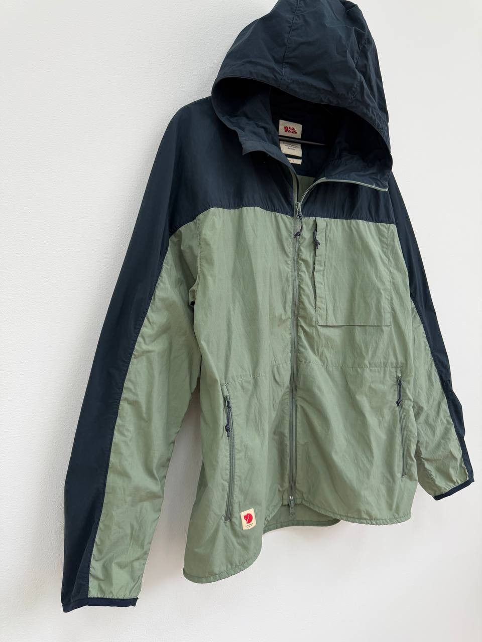 Fjallraven Fjall Raven High Coast Windbreaker Men's Jacket Size US L / EU 52-54 / 3 - 10 Thumbnail
