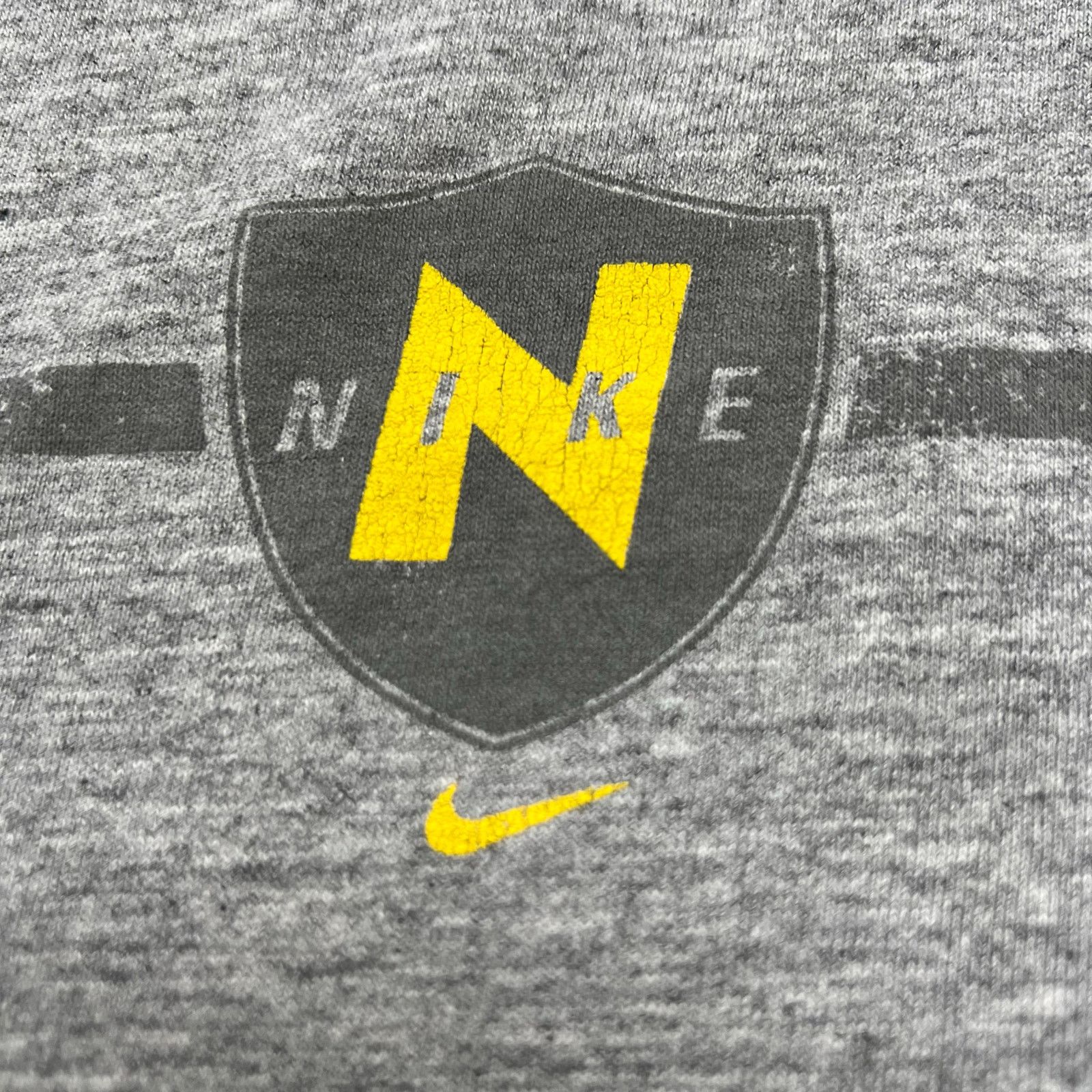 Nike Vintage 90's Nike gray graphic t-shirt Men size XL Y2K Size US XL / EU 56 / 4 - 4 Thumbnail