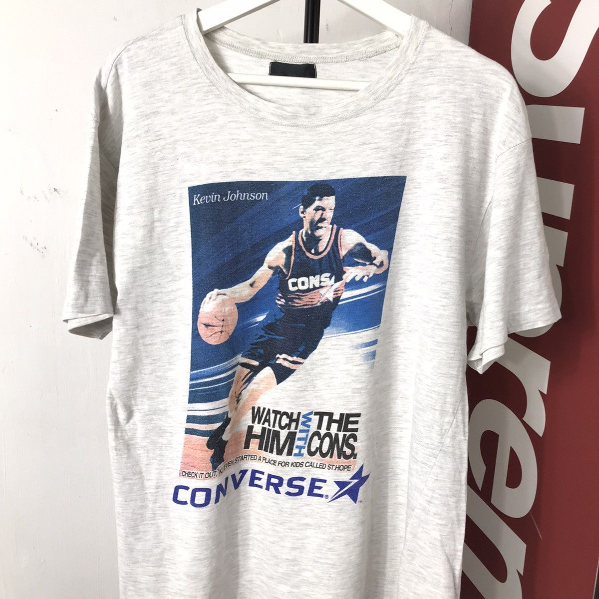 NBA Vintage 90s Kevin Johnson NBA Phoenix Suns T Shirt Size US M / EU 48-50 / 2 - 2 Thumbnail