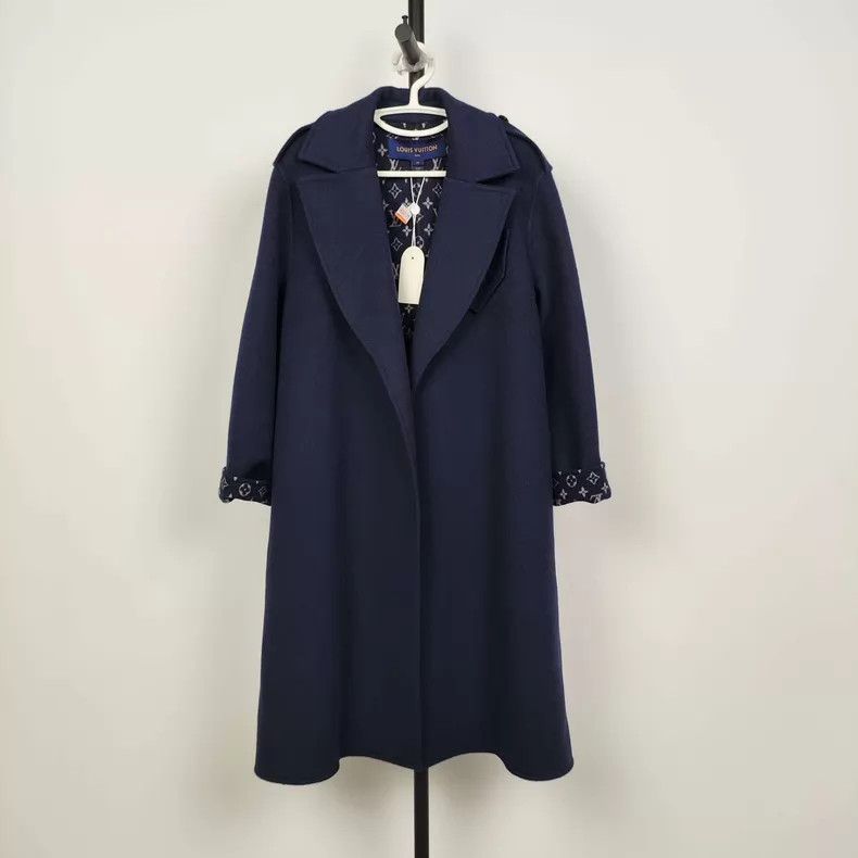 Louis Vuitton Louis Vuitton Wool printed coat Size S / US 4 / IT 40 - 1 Thumbnail