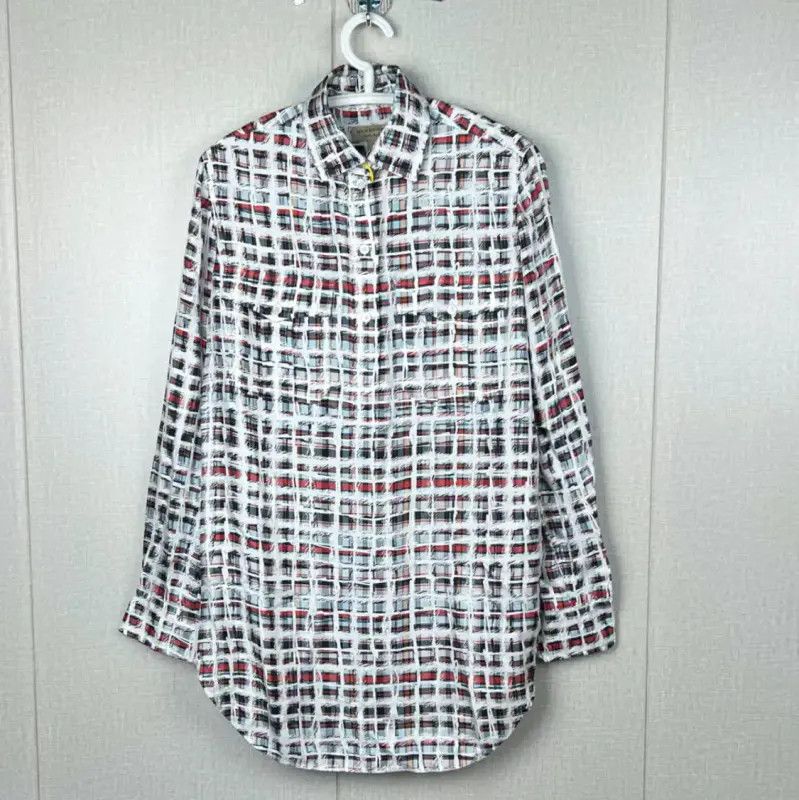 Burberry Burberry Color Block Silk Blouse for Women Size ONE SIZE - 1 Thumbnail