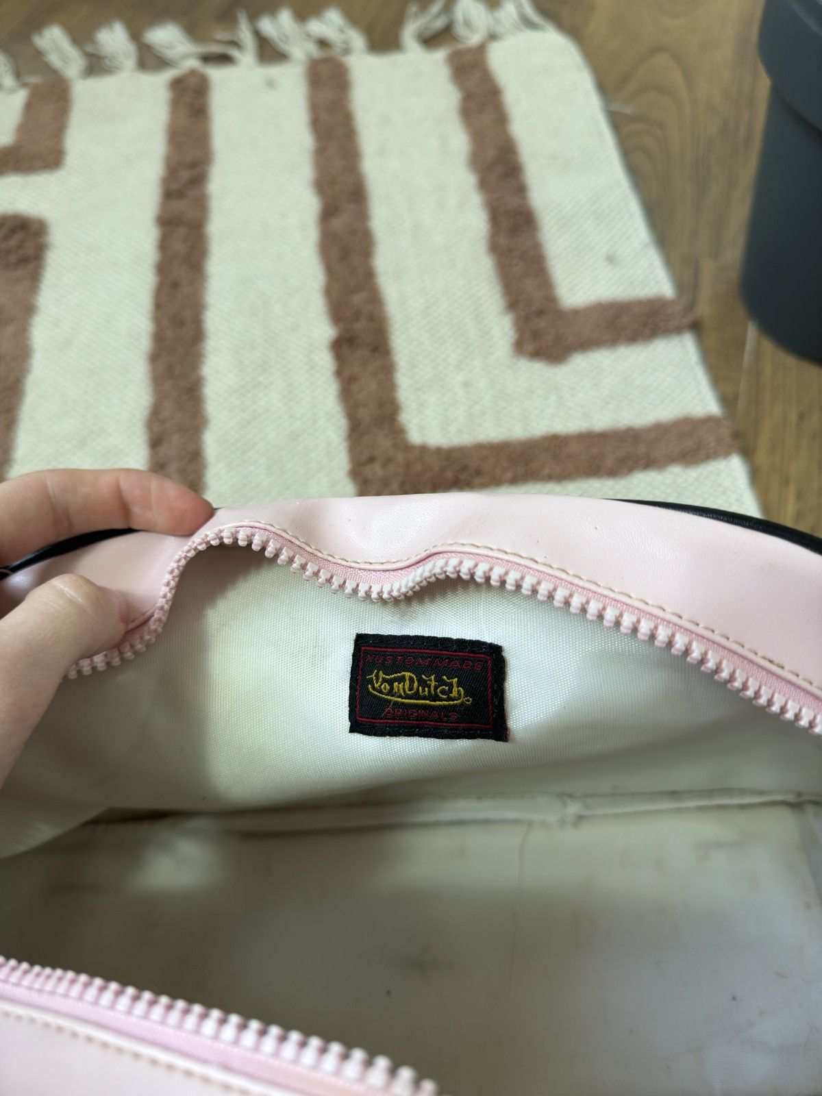 Von Dutch VINTAGE VON DUTCH LACQUER CUTE PINK HANDLE BAG Size ONE SIZE - 6 Thumbnail