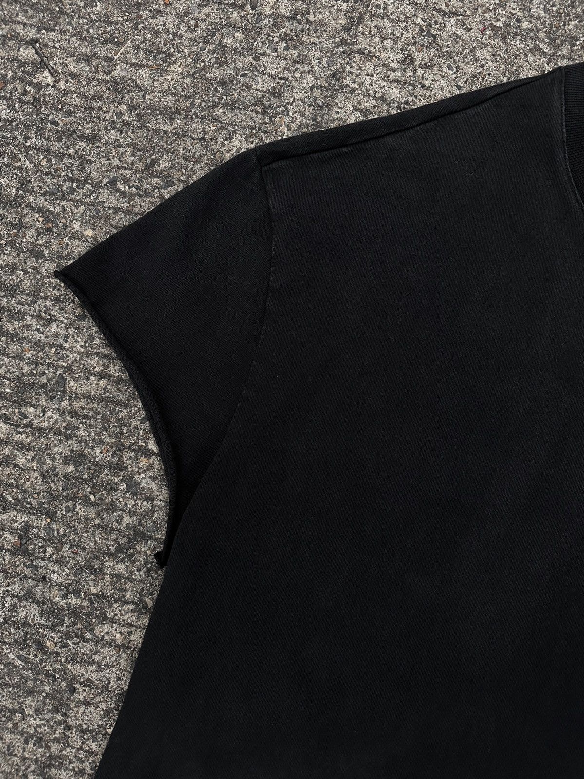 Maison Margiela Maison Margiela FW19 Ripped Pocket Damage Tee Size US L / EU 52-54 / 3 - 7 Thumbnail