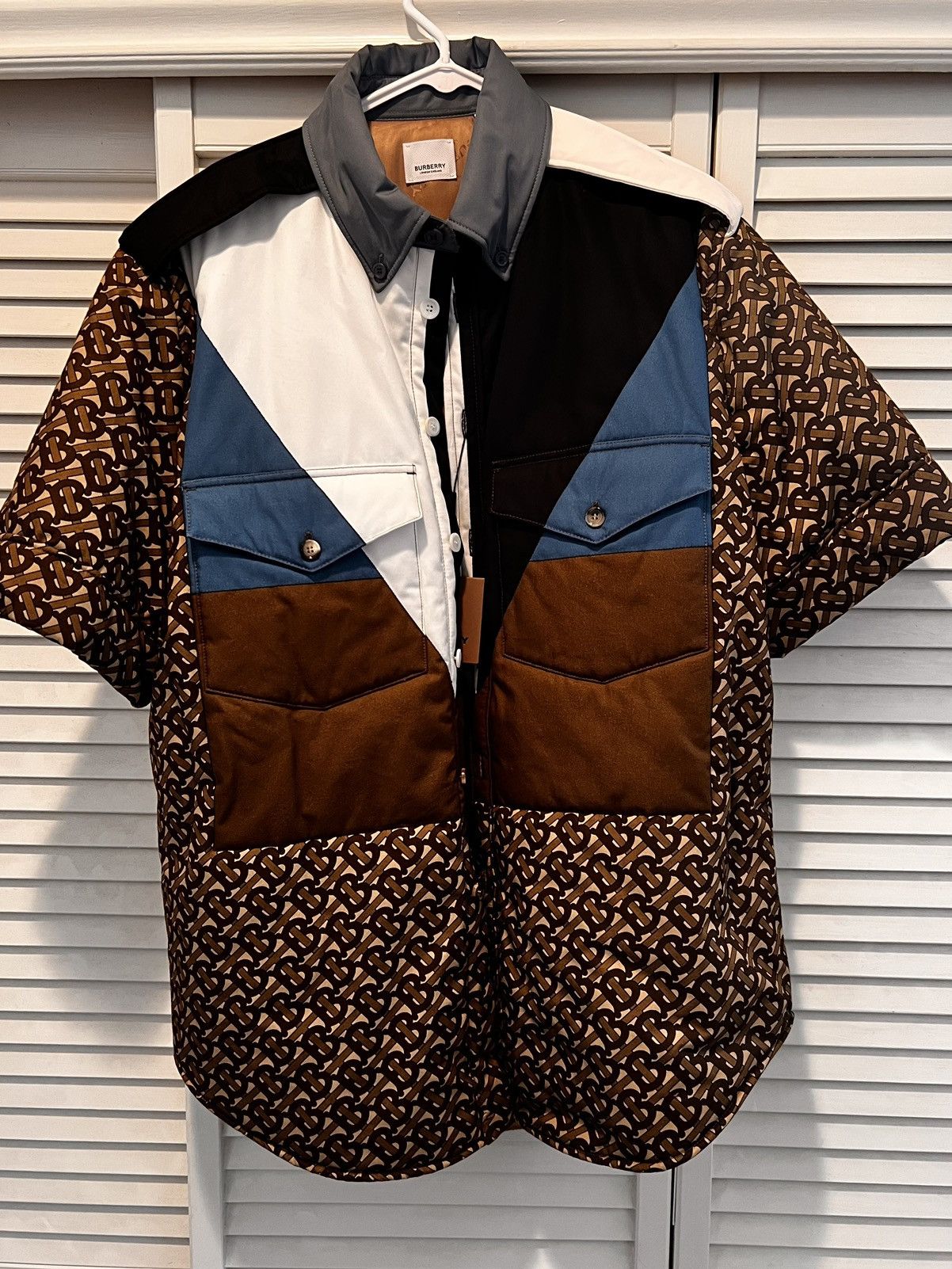 Burberry Brand new , limit addition collection Size US M / EU 48-50 / 2 - 1 Thumbnail