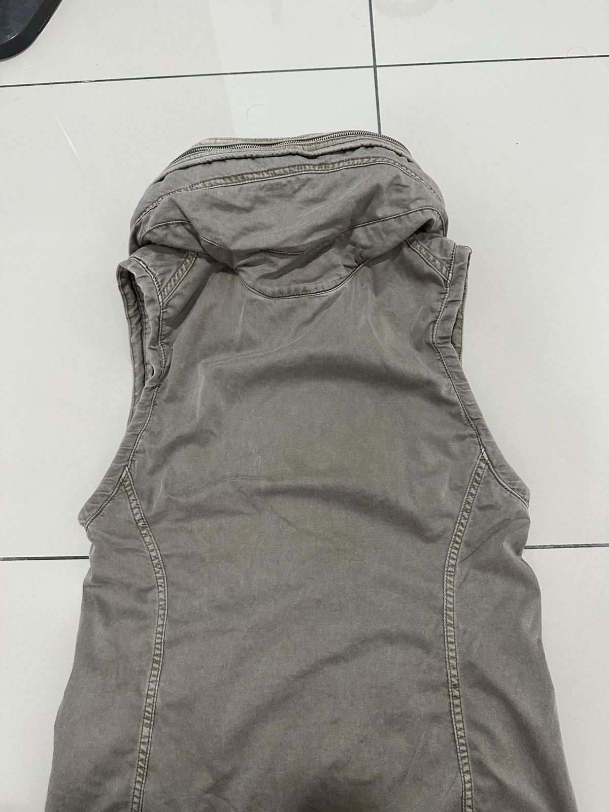 G.O.A Bono Jacket Less Sleeve Design LGB If six was Nine