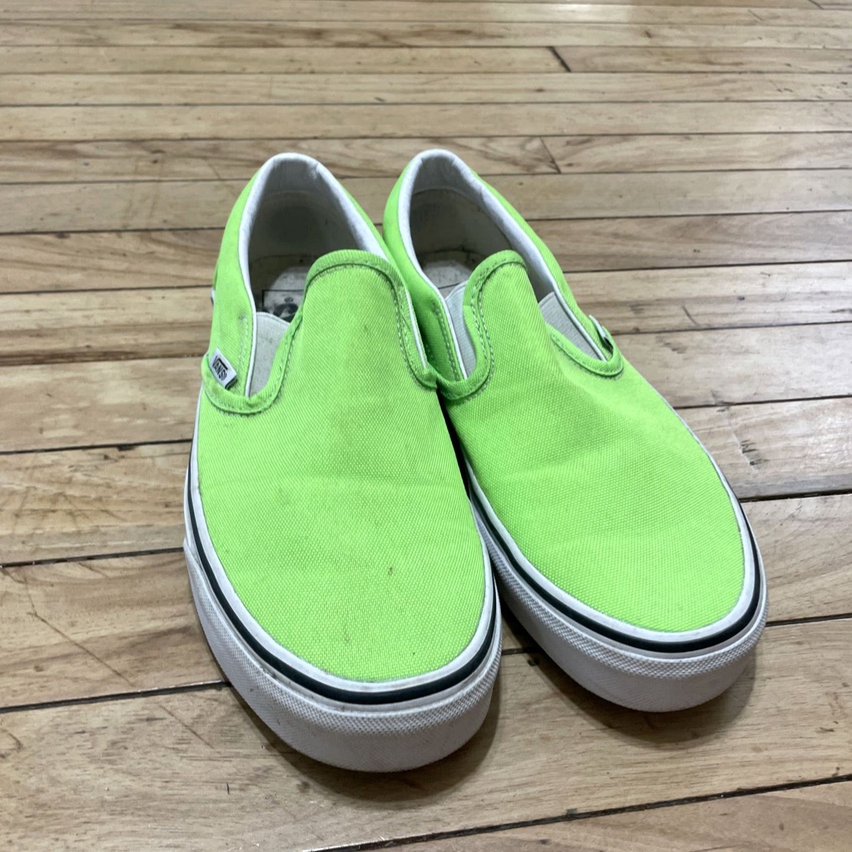 Vans VANS Slip On Shoes Men 7 Lime Green Low Top Sneakers Surf Skate Party Casual Beach Size US M / EU 48-50 / 2 - 3 Thumbnail