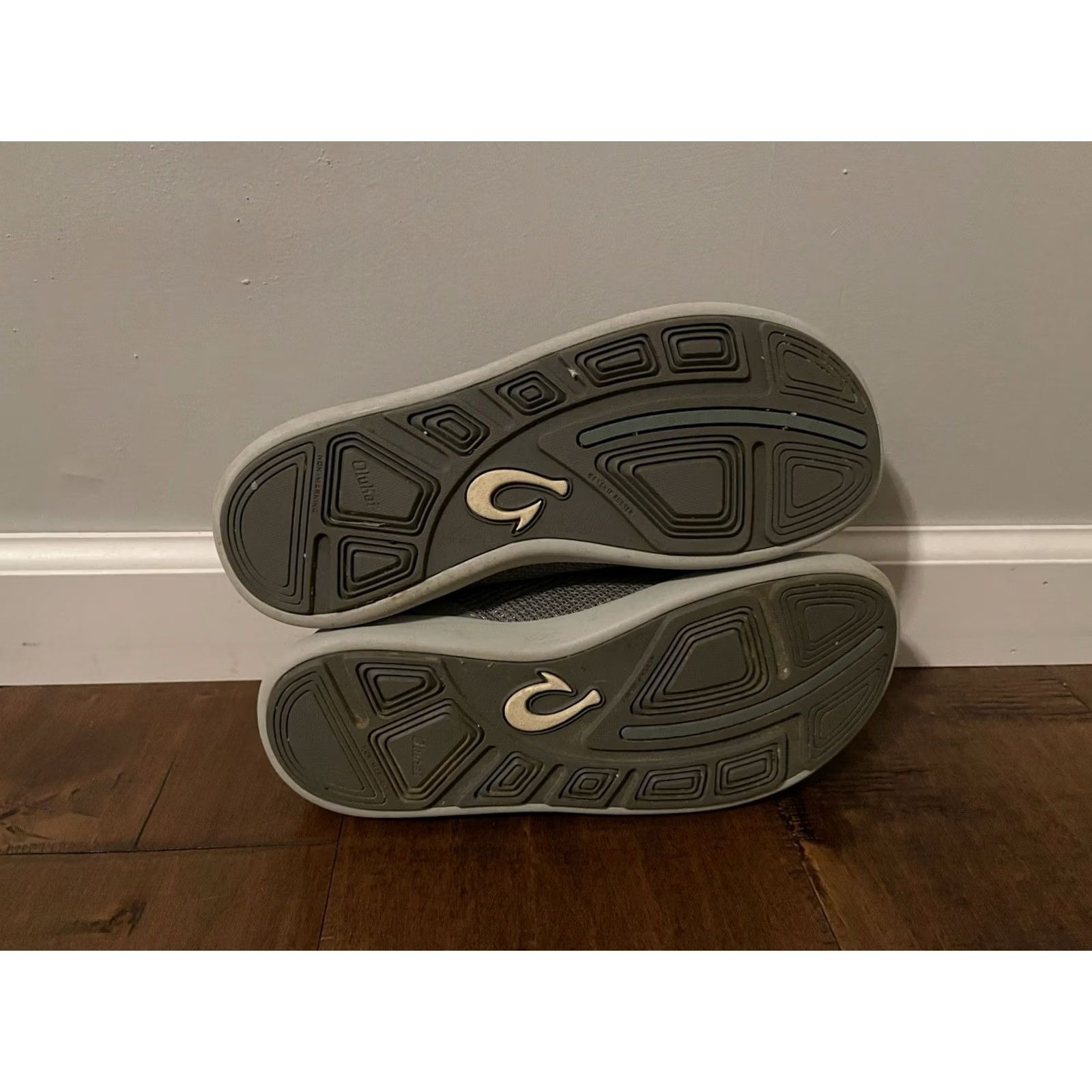 Olukai Olukai Mens Gray Slip On Low Top Loafers - Sneakers Size US M / EU 48-50 / 2 - 6 Thumbnail