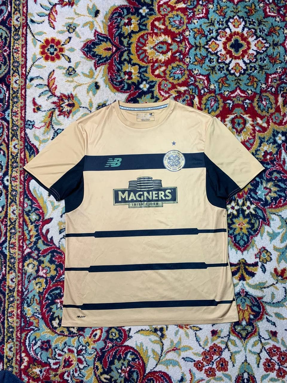 New Balance CELTIC 2016 2017 PRE MATCH SOCCER JERSEY NEW BALANCE Size US L / EU 52-54 / 3 - 1 Thumbnail