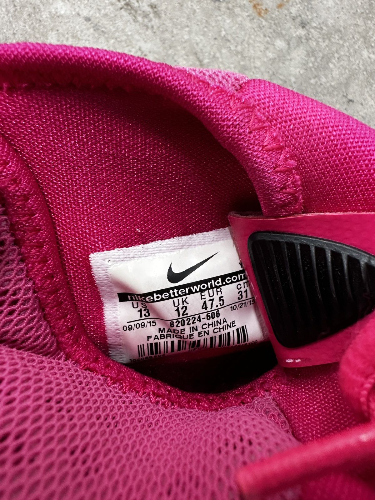 Nike Nike HyperRev 2016 ‘Breast Cancer’ Basketball Shoe Size US 13 / EU 46 - 6 Thumbnail