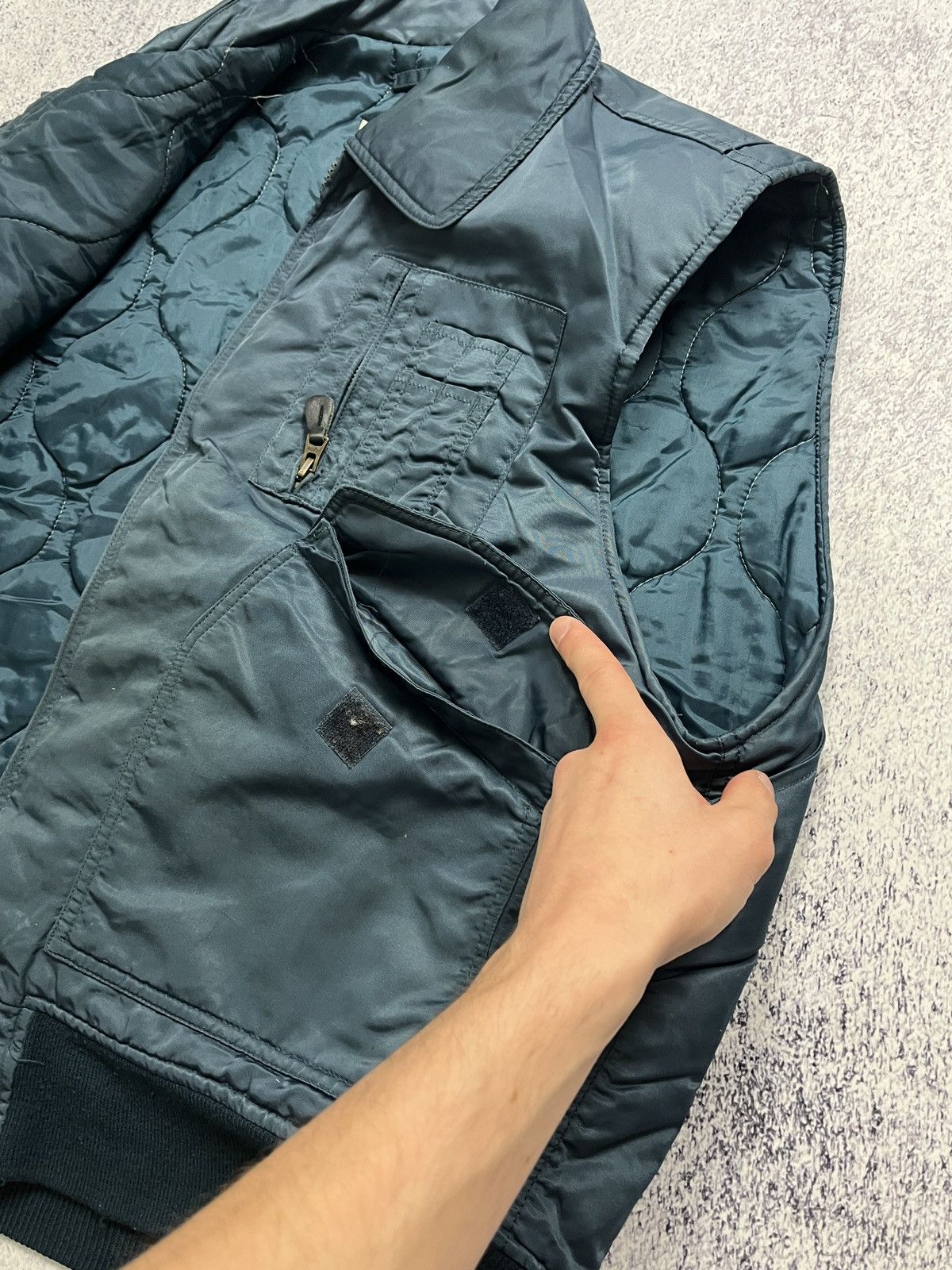 Japanese Brand × Vintage Vintage Military Vest Cold Weather Jacket Flyers CWU-36p Size US L / EU 52-54 / 3 - 17 Thumbnail