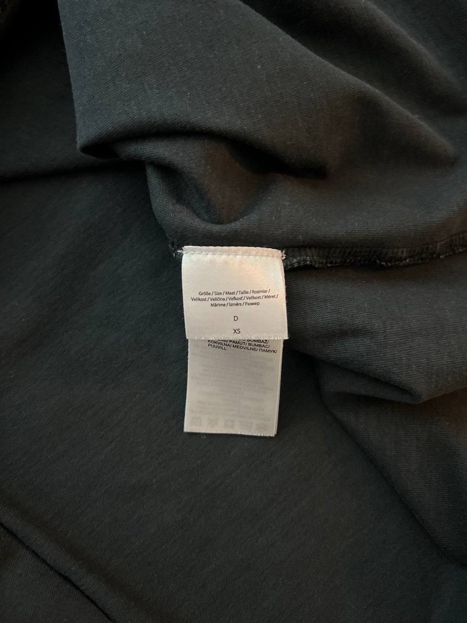 Review Dunkelgraues T-Shirt für Männer Review Size US XS / EU 42 / 0 - 4 Thumbnail