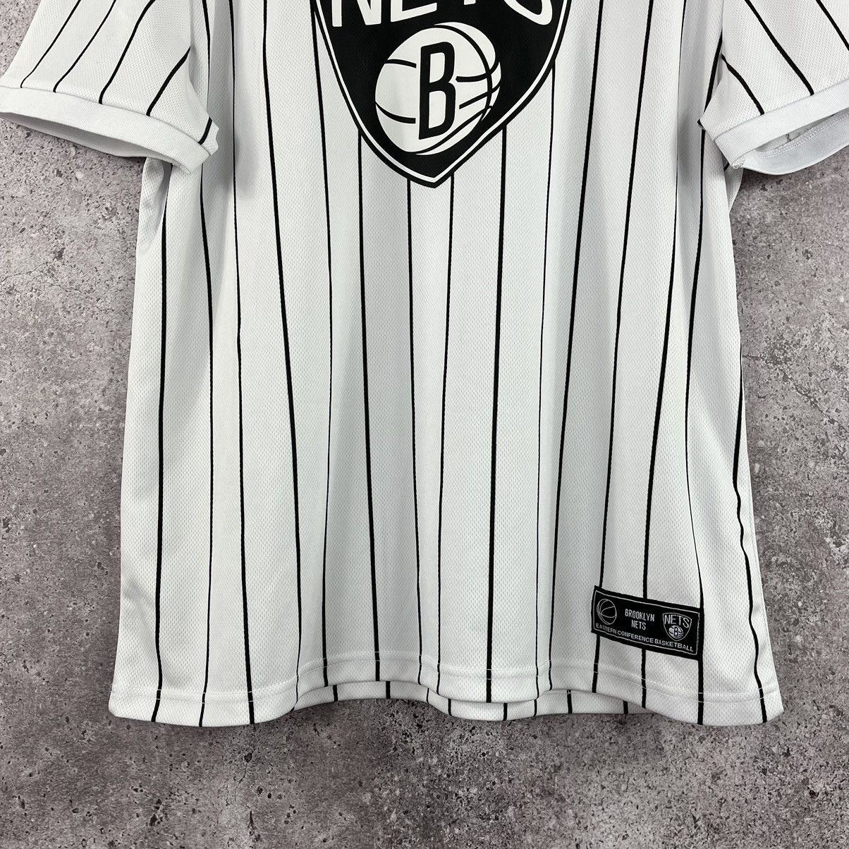 NBA × Vintage NBA Nets Brooklyn New York T-Shirt Big Logo Size L Size US L / EU 52-54 / 3 - 5 Thumbnail