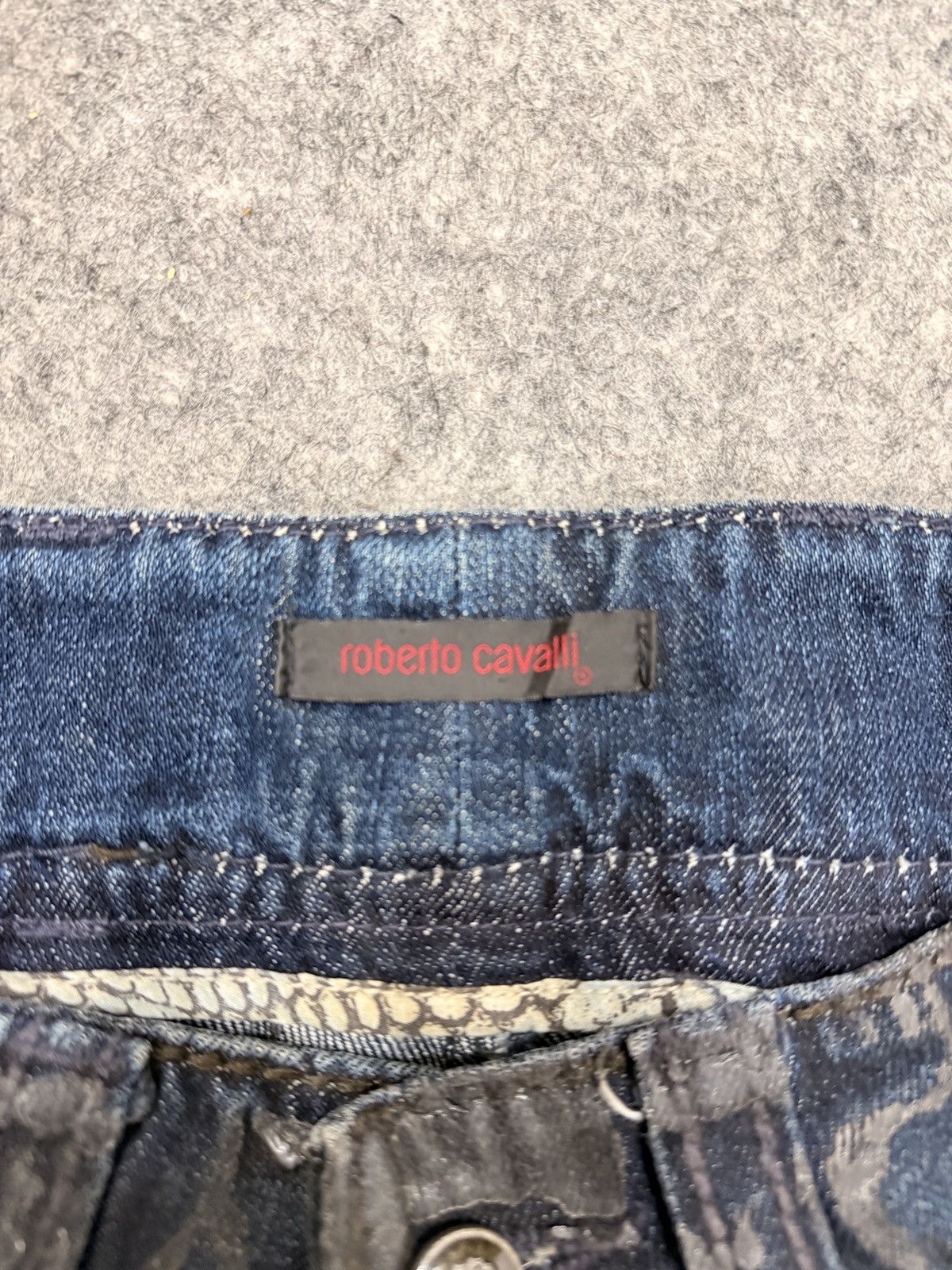 Roberto Cavalli AW2005 Roberto Cavalli Crocodile Effect Leather Waxed Denim Size US 33 - 8 Thumbnail