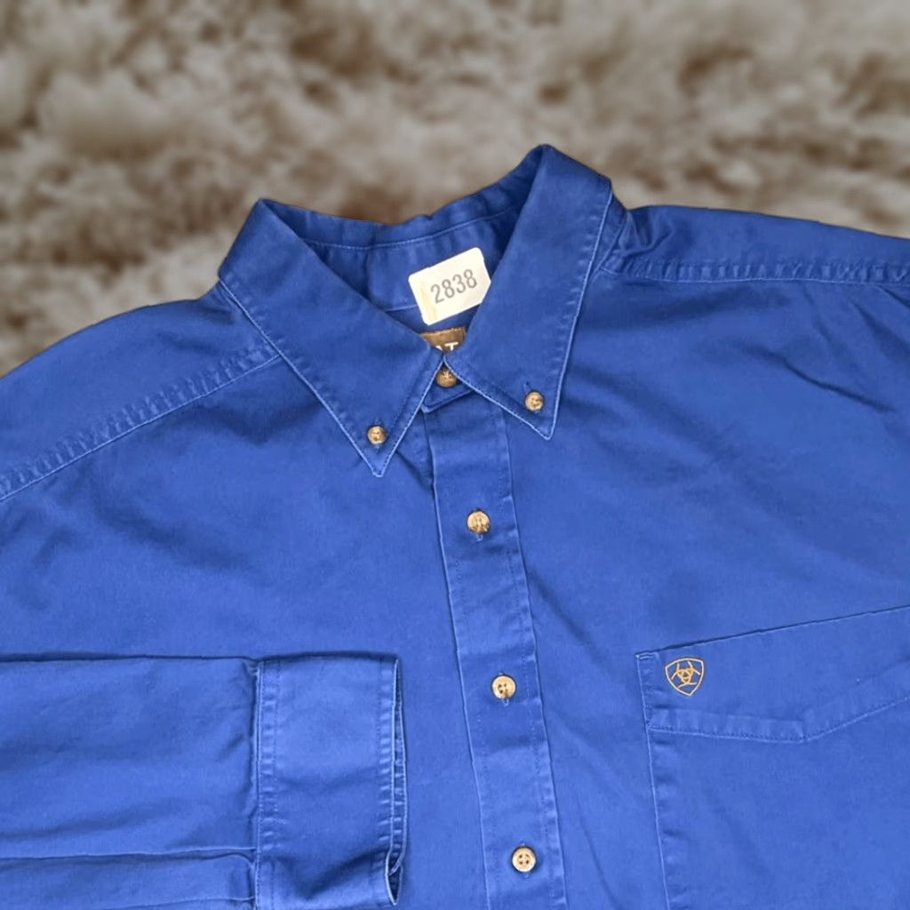 Ariat Button-Up Shirt Blue XXL Solid Long Sleeve Western Cowboy Rancher Men 2XL Cotton Woven Logo Ariat Pockets Easy Care