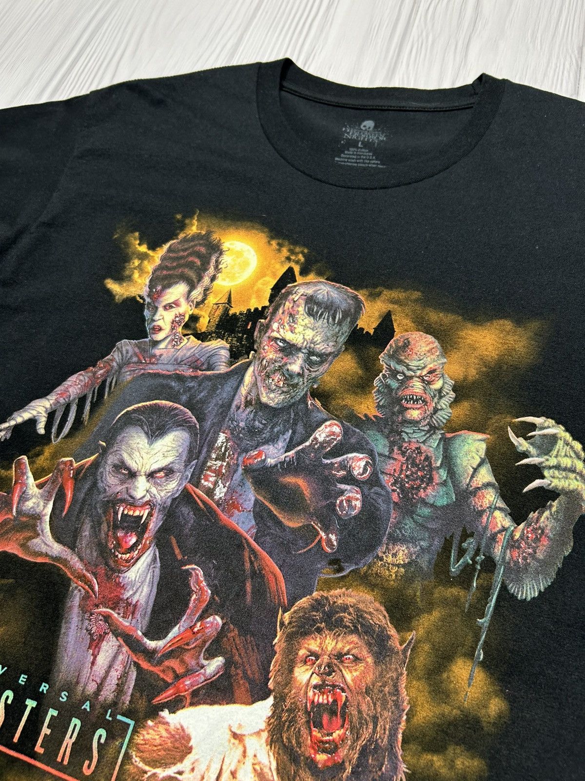 Expert Horror × Vintage Halloween Horror Universal Studios Monsters 2019 T-Shirt Size US L / EU 52-54 / 3 - 8 Thumbnail