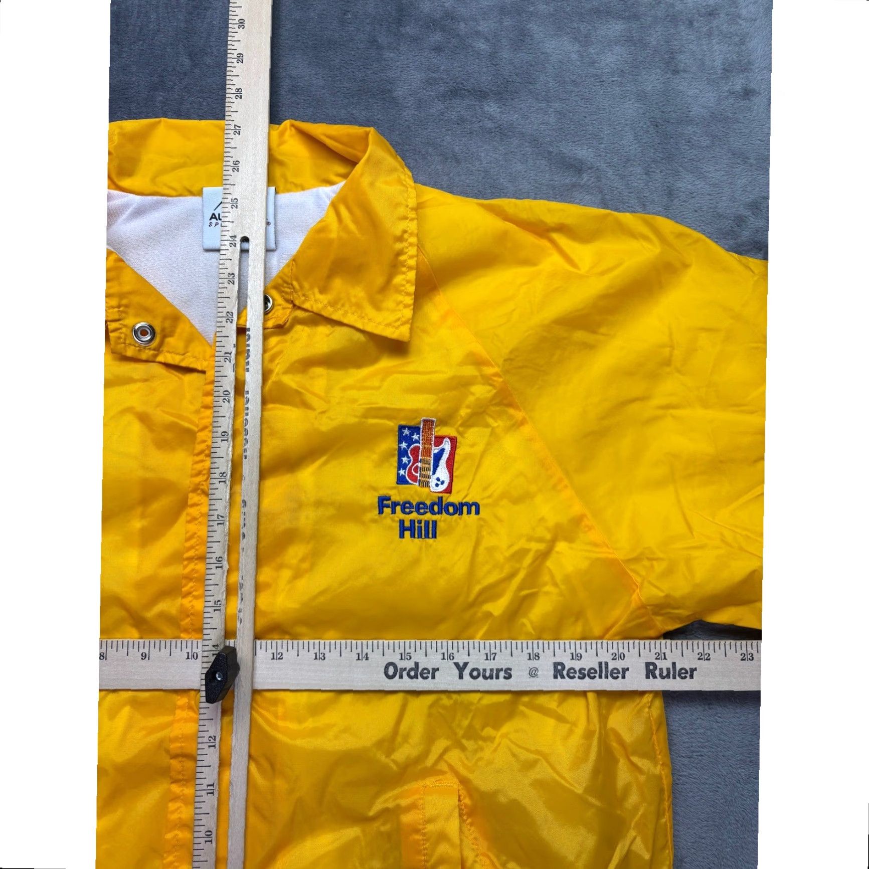 Augusta Sportswear VINTAGE Augusta Sportswear Coach Jacket Mens M Yellow Freedom Hill Embroidered Logo Snap Windbreaker Size US M / EU 48-50 / 2 - 5 Thumbnail