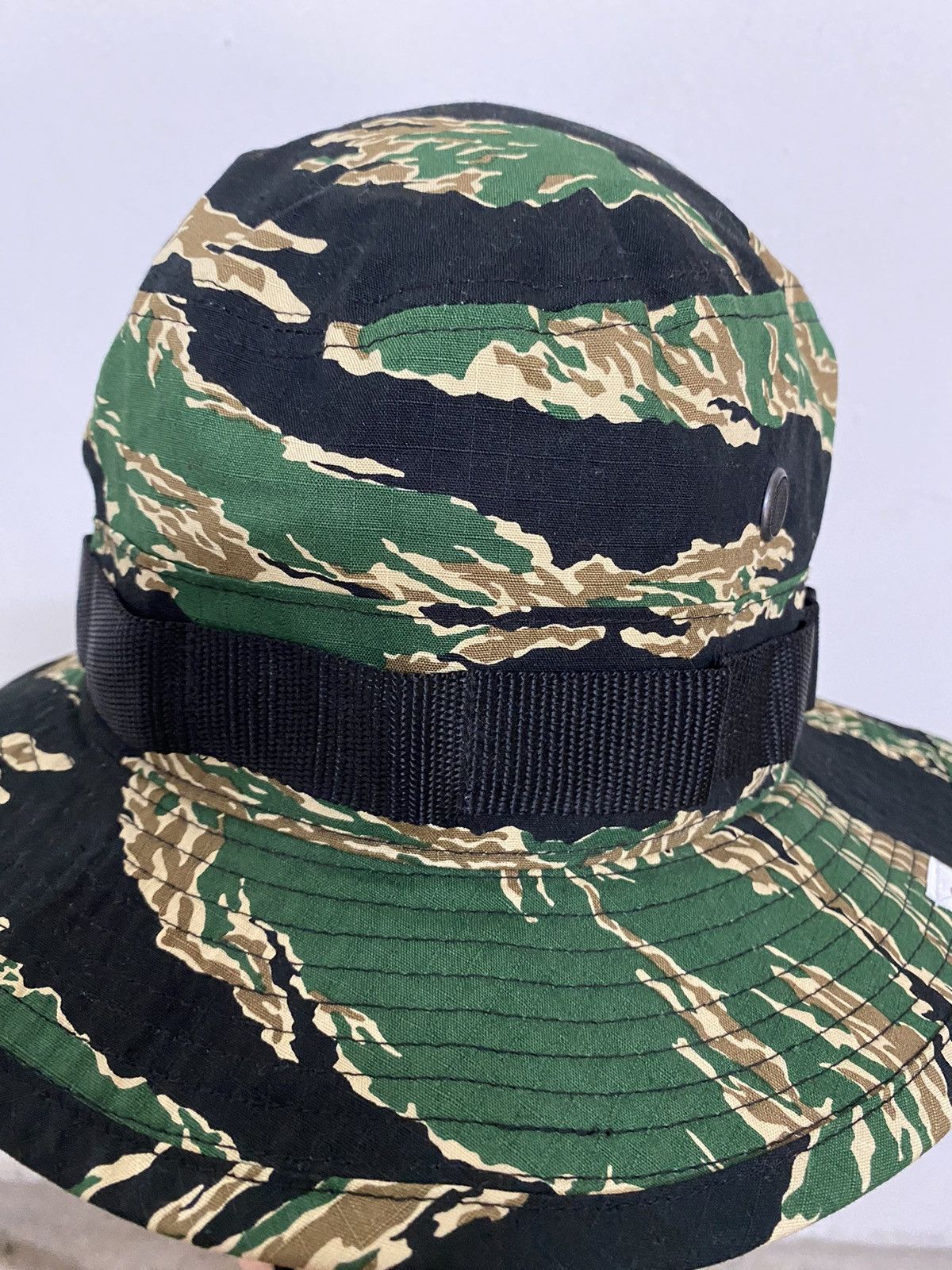 Bape × Nigo A Bathing Ape Bape Tiger Stripe Camo Bucket Hat Size ONE SIZE - 5 Thumbnail