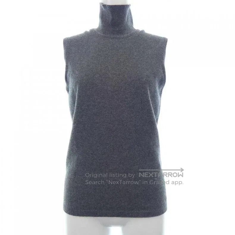 Hermes Gray Cashmere Sleeveless Vest.