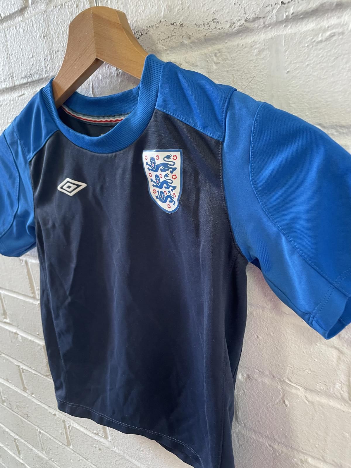 Umbro Umbro England Kids' Football Shirt 4-5 Years Size US XS / EU 42 / 0 - 4 Thumbnail