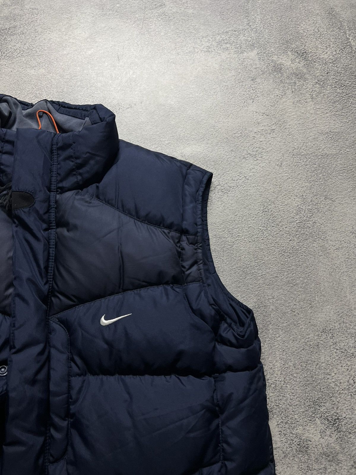 Vintage Vintage Y2K Nike Nylon Puffer Vests 00’s Size US M / EU 48-50 / 2 - 6 Thumbnail