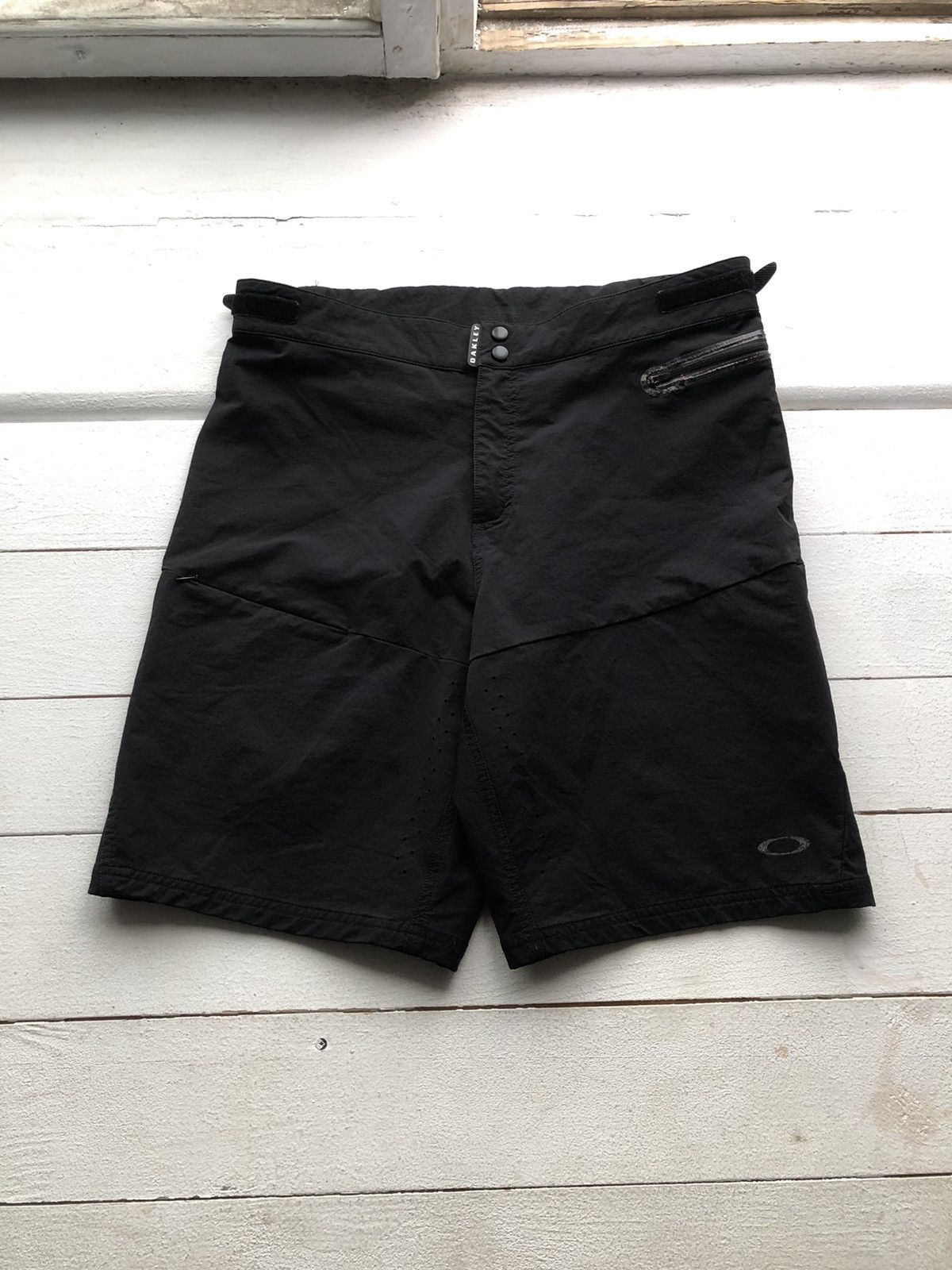 Oakley × Vintage Vintage 2000’s Oakley Software Cargo Tactical Shorts M-L Size US 34 / EU 50 - 6 Thumbnail