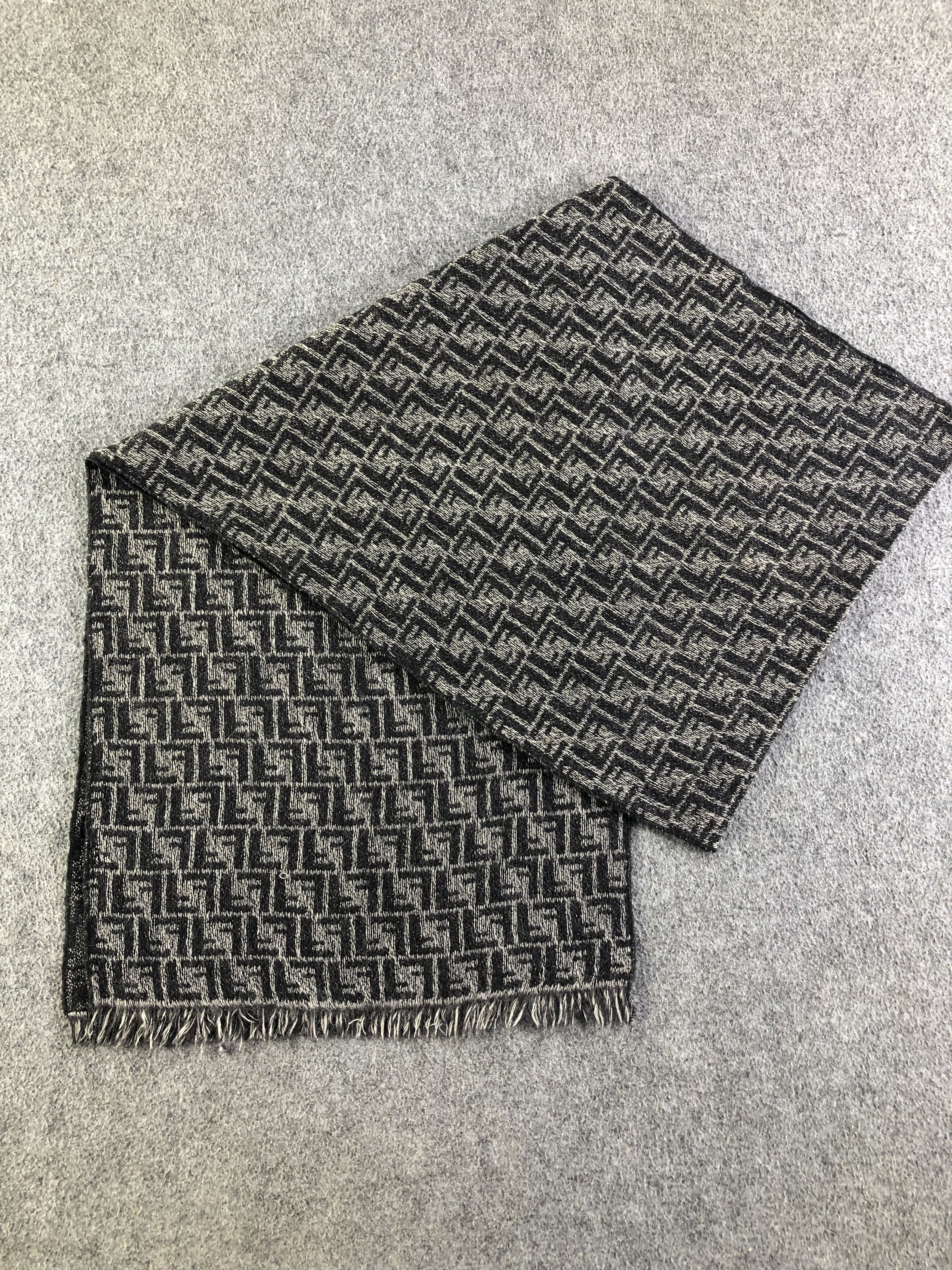 Vintage Fendi Monogram Scarf / Muffler / Neckwear SS1349 Size ONE SIZE - 5 Thumbnail