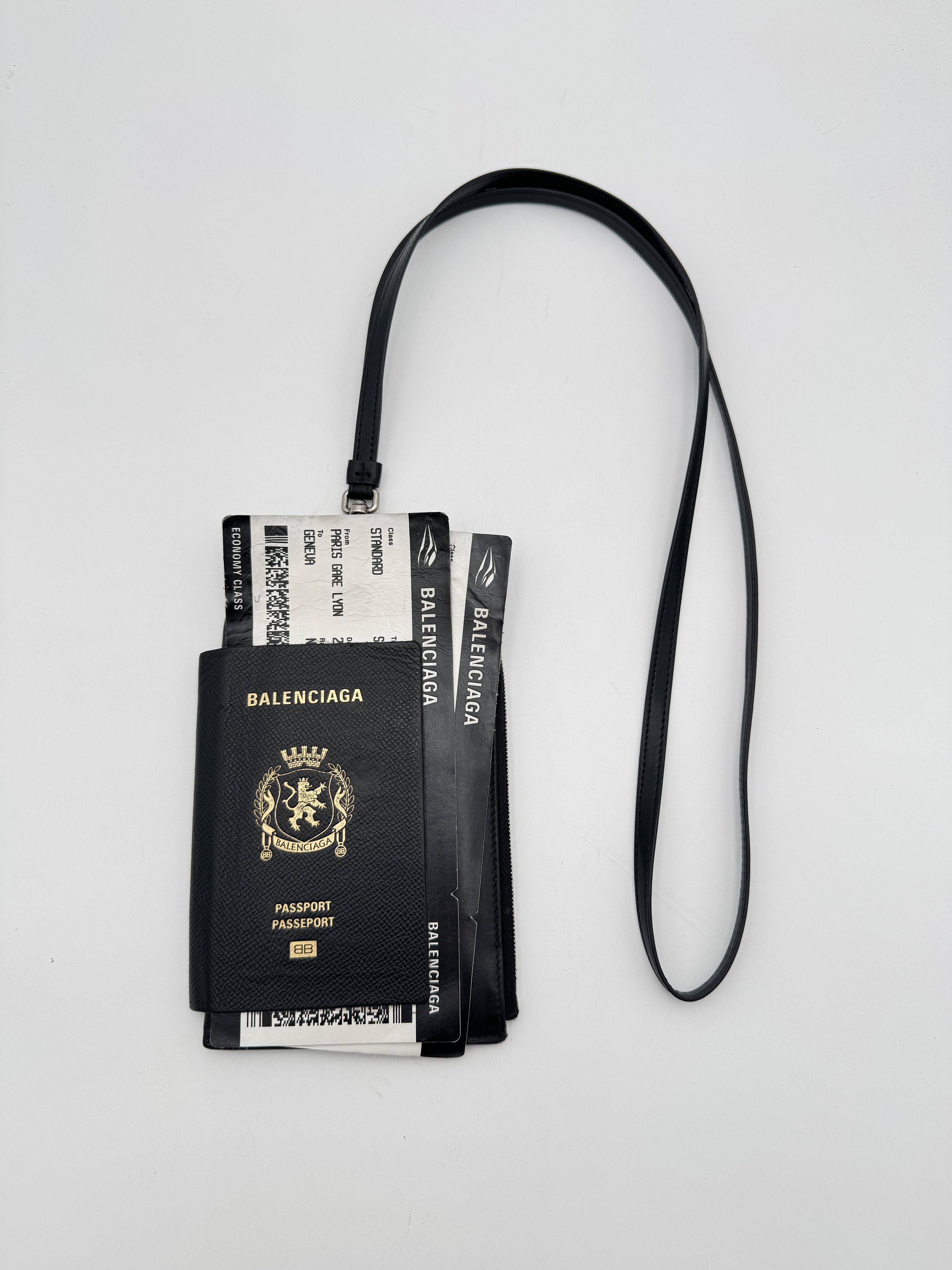 Balenciaga Balenciaga Two Ticket Passport Phone Holder Wallet Size ONE SIZE - 1 Thumbnail