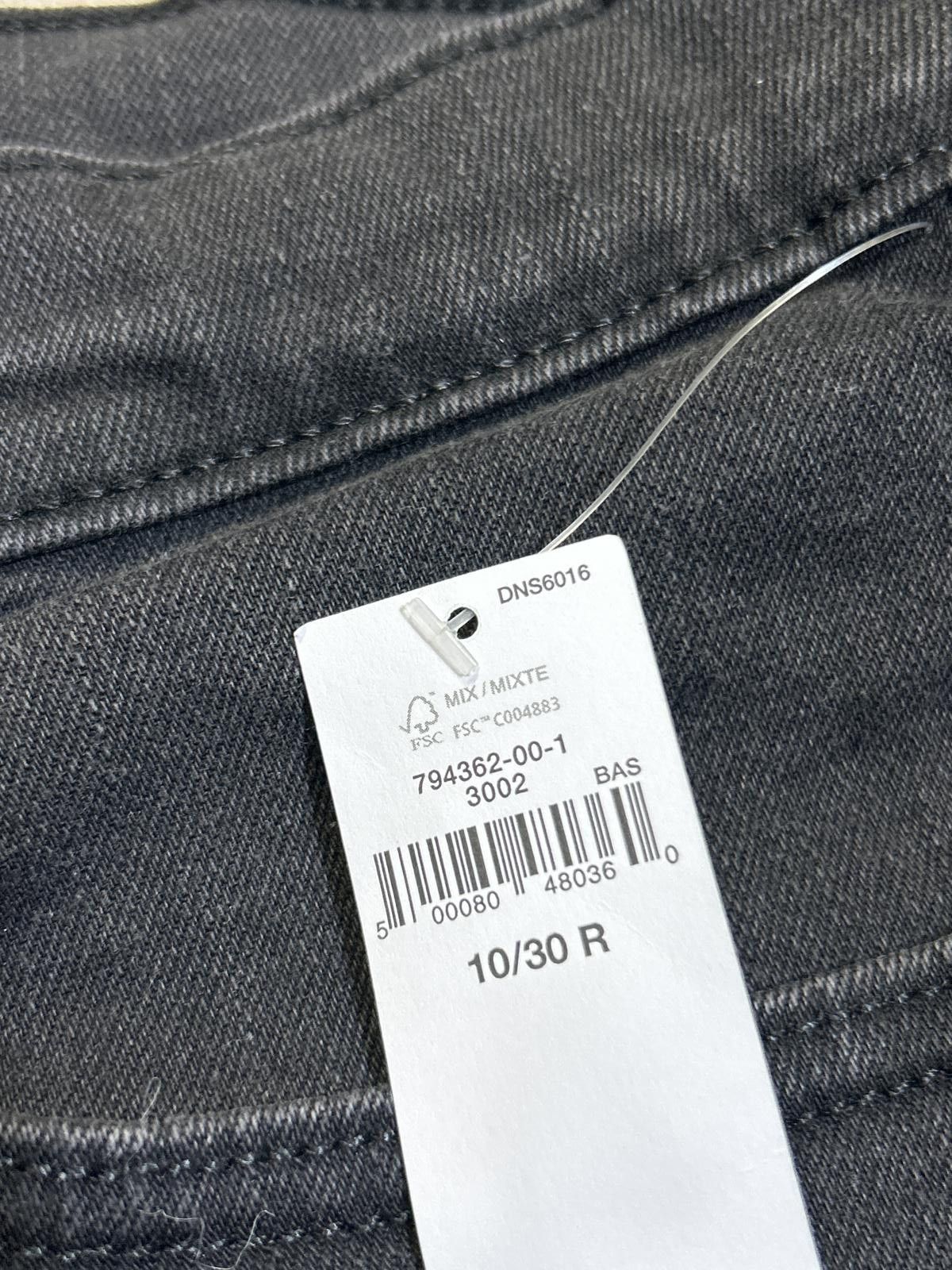 Gap NEW! Gap Washed Black Jean Short SZ10- L K Everyday Size 30" / US 8 / IT 44 - 6 Thumbnail