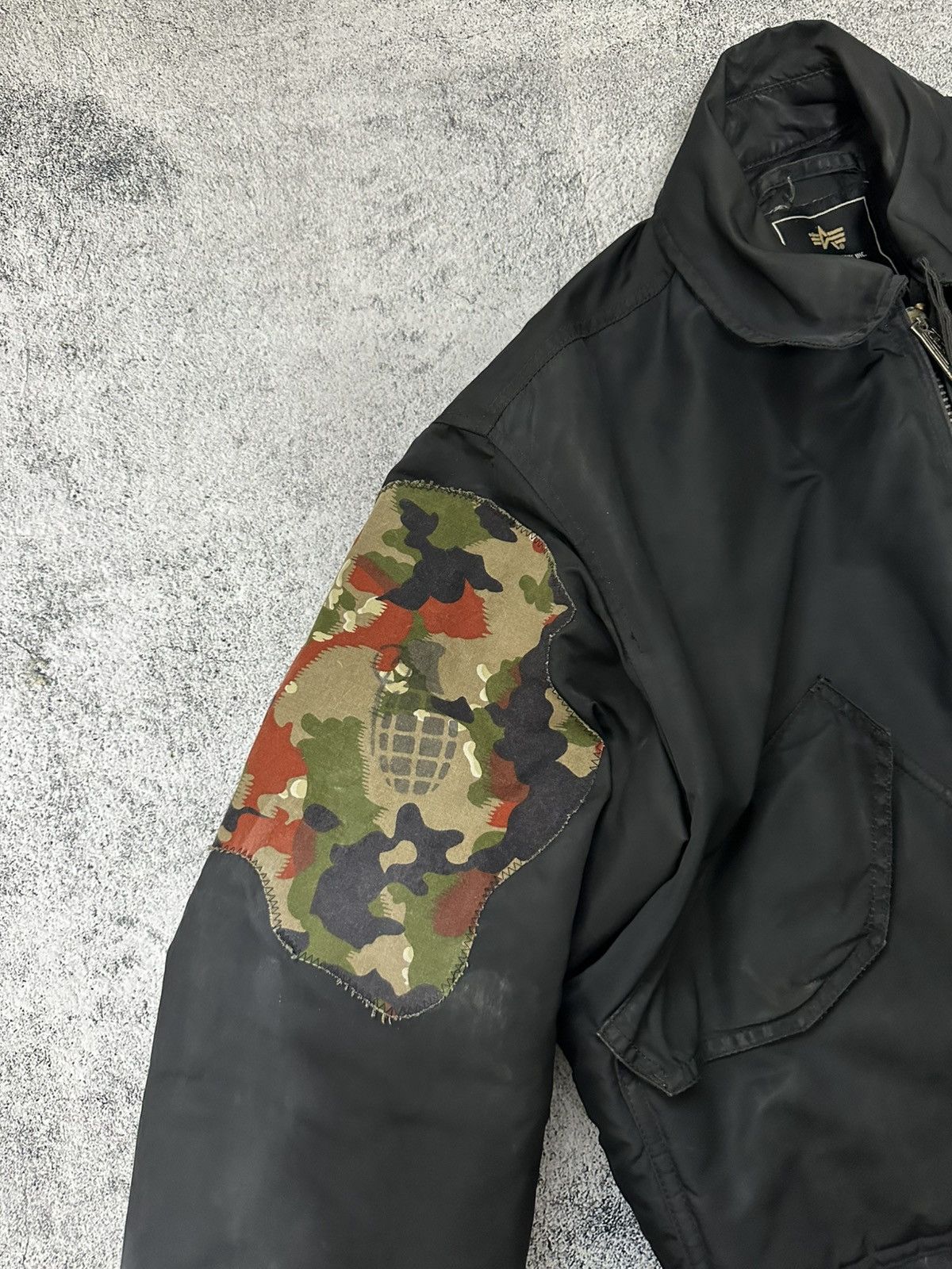 Alpha Industries Vintage 90’s Alpha Industries Military US Bomber Jacket Size US M / EU 48-50 / 2 - 12 Thumbnail
