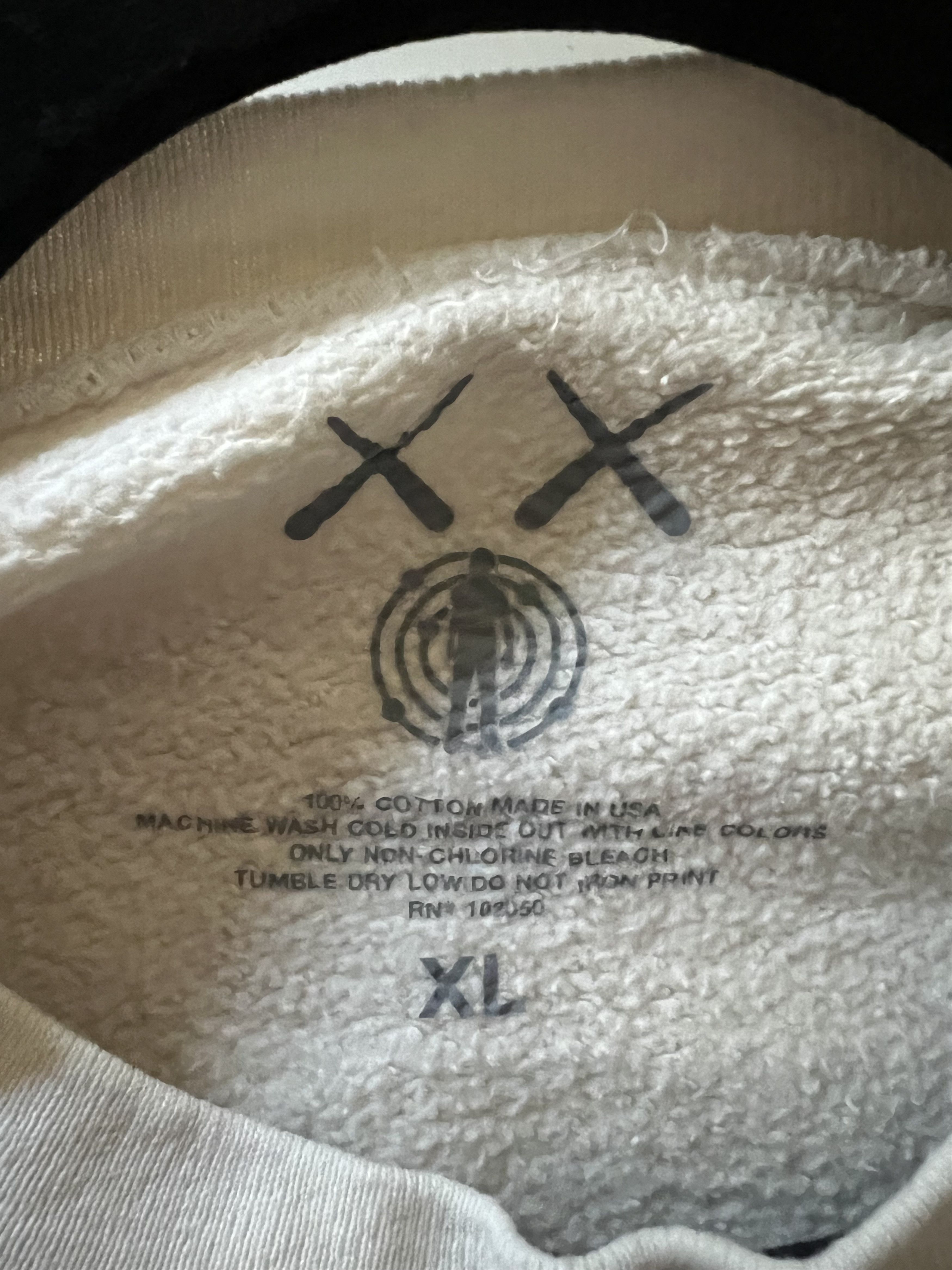 Kaws × Kid Cudi KAWS x Kid Cudi Moon Man Crewneck White XL Size US XL / EU 56 / 4 - 3 Thumbnail
