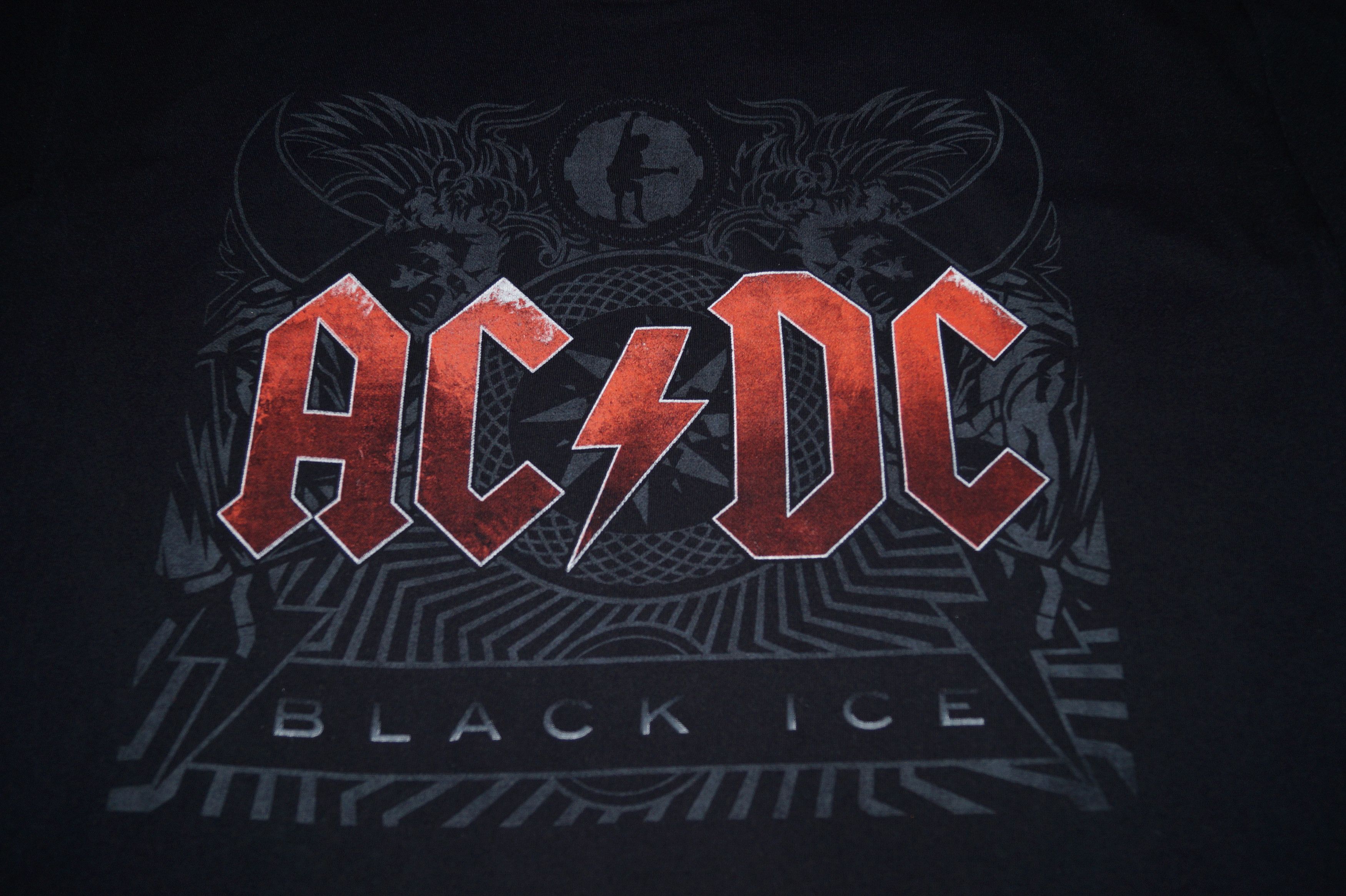 Other ACDC x BLACK ICE TOUR x 2009 European tour tees x L size Size US M / EU 48-50 / 2 - 3 Thumbnail