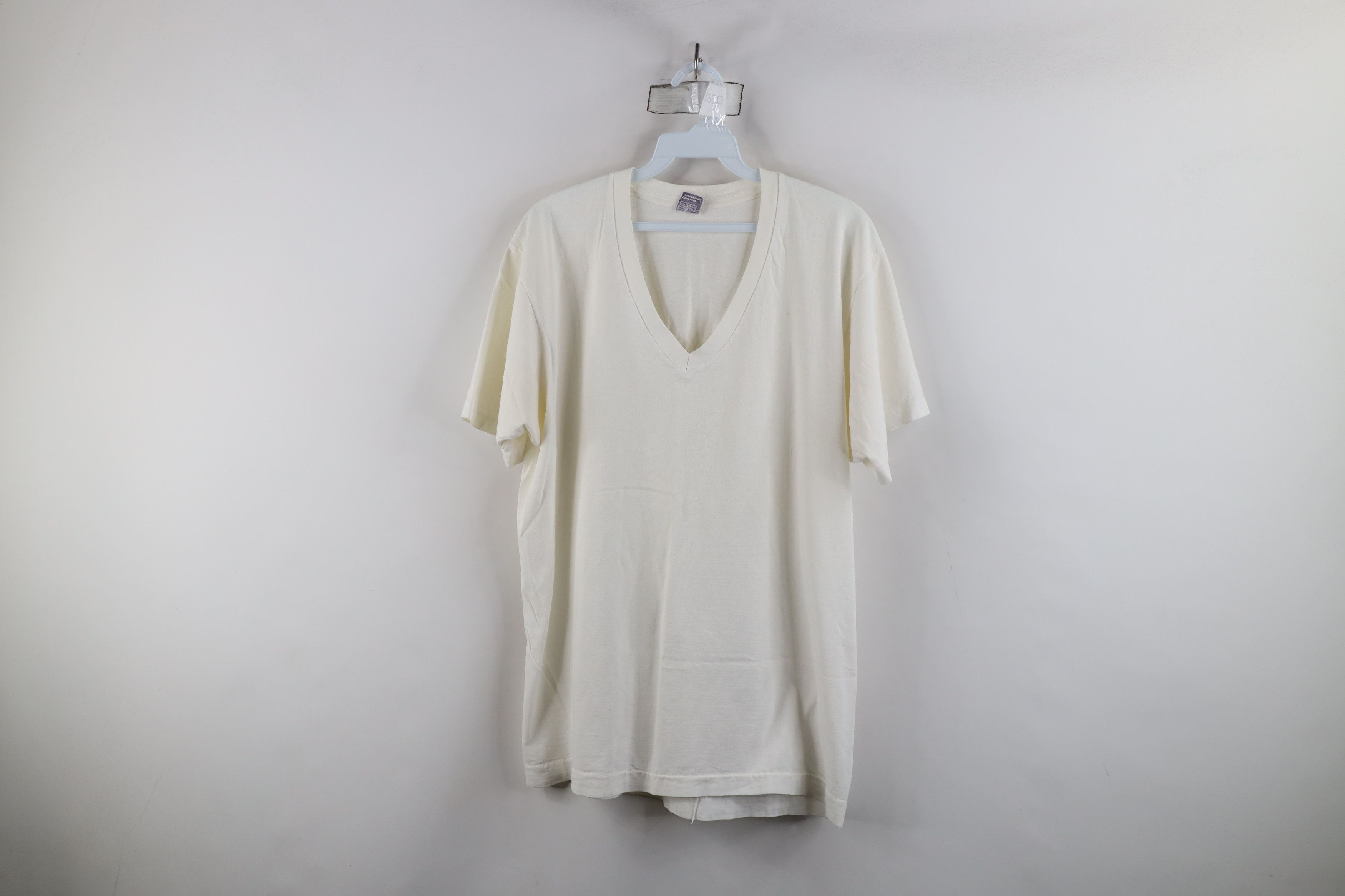 Vintage Vintage 70s Streetwear Blank Cotton V-Neck T-Shirt White USA Size US XL / EU 56 / 4 - 1 Thumbnail