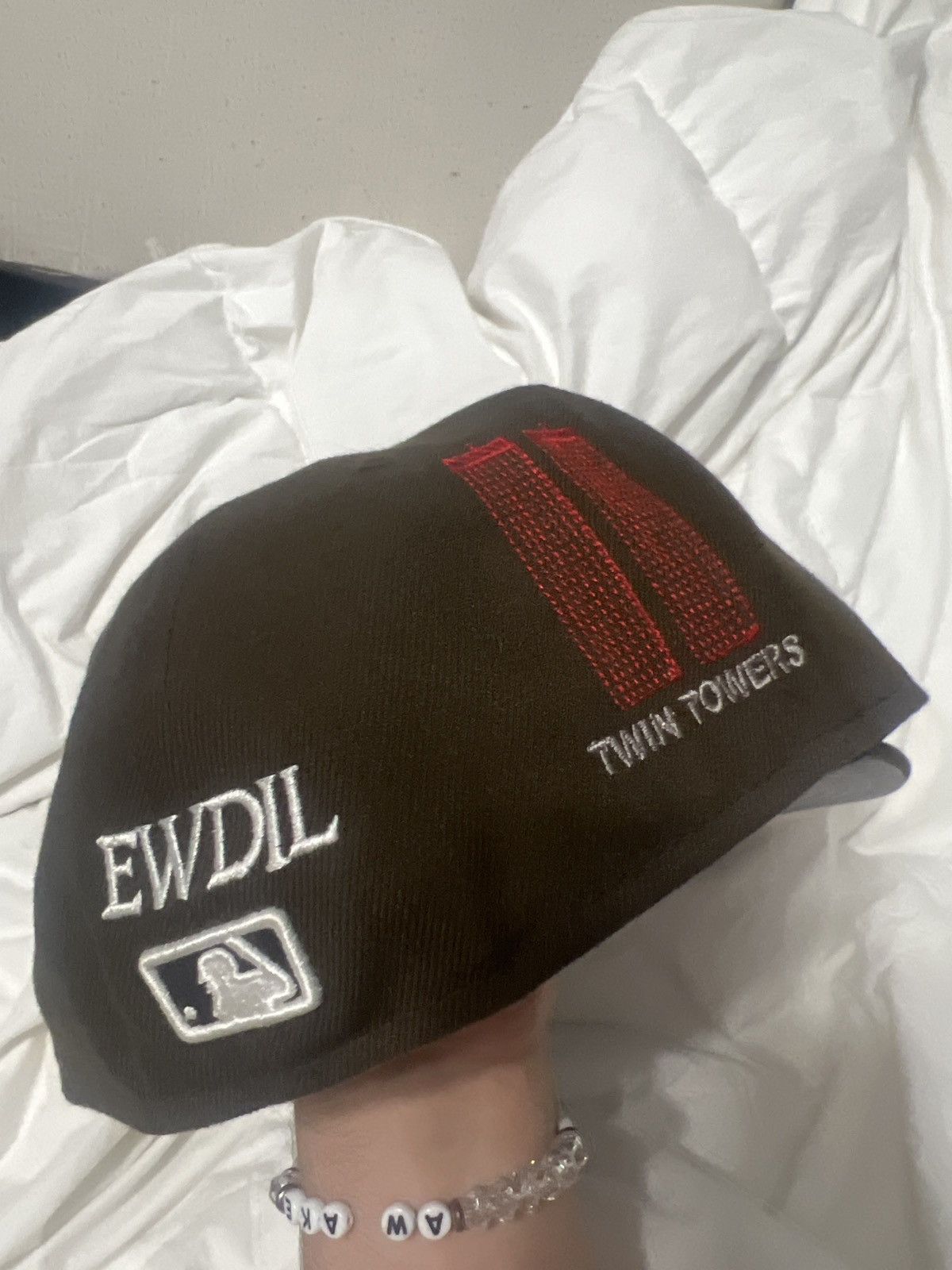 New Era Everything we do is limited New York Yankee Twin Tower Size ONE SIZE - 2 Thumbnail