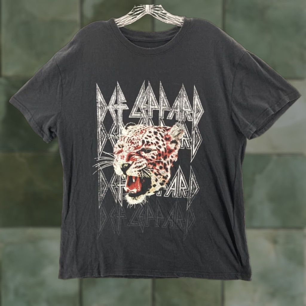 Vintage Def Leppard Mens XL Shirt Hysteria Rock Band Tee Licensed Size US XL / EU 56 / 4 - 1 Thumbnail